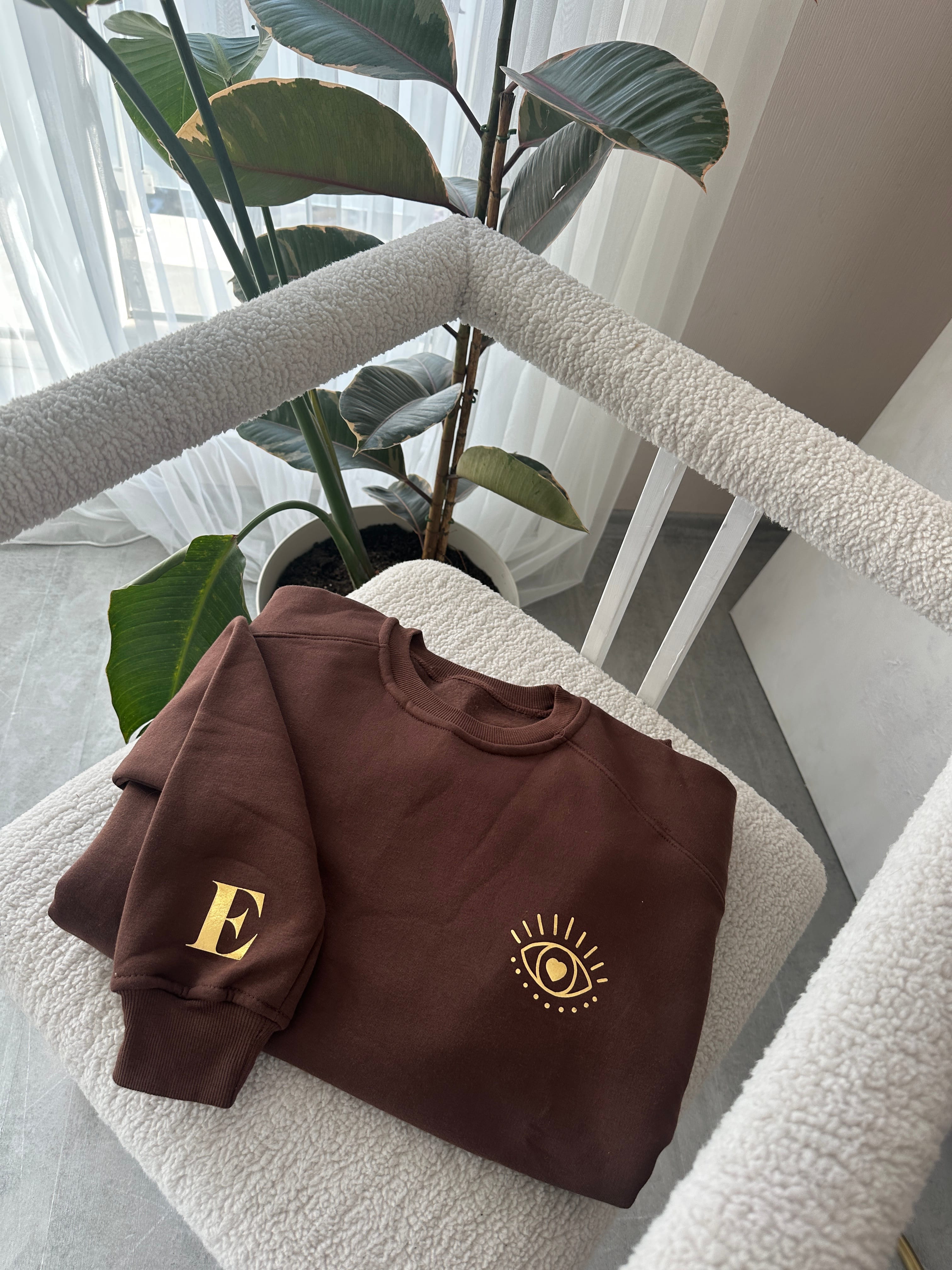 Kişiye Özel Harfli Kahverengi Sweatshirt