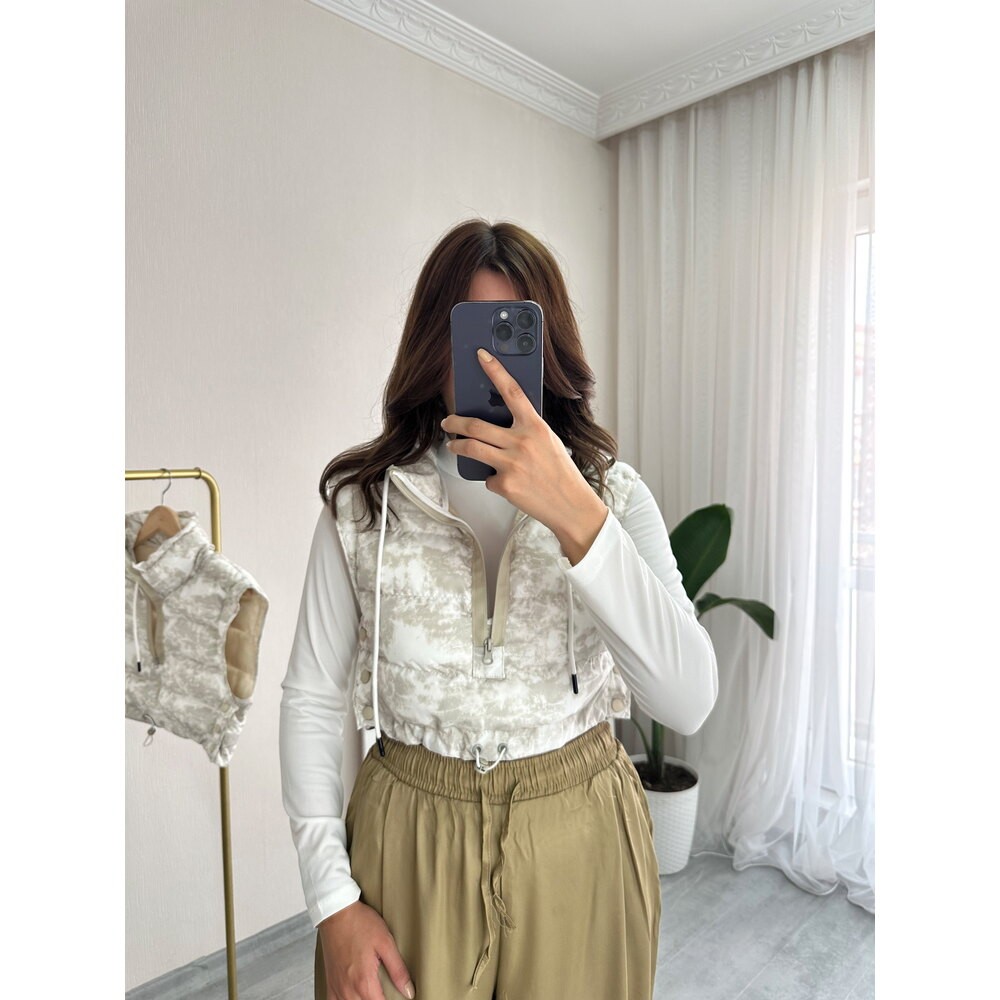 Desenli Crop Yelek