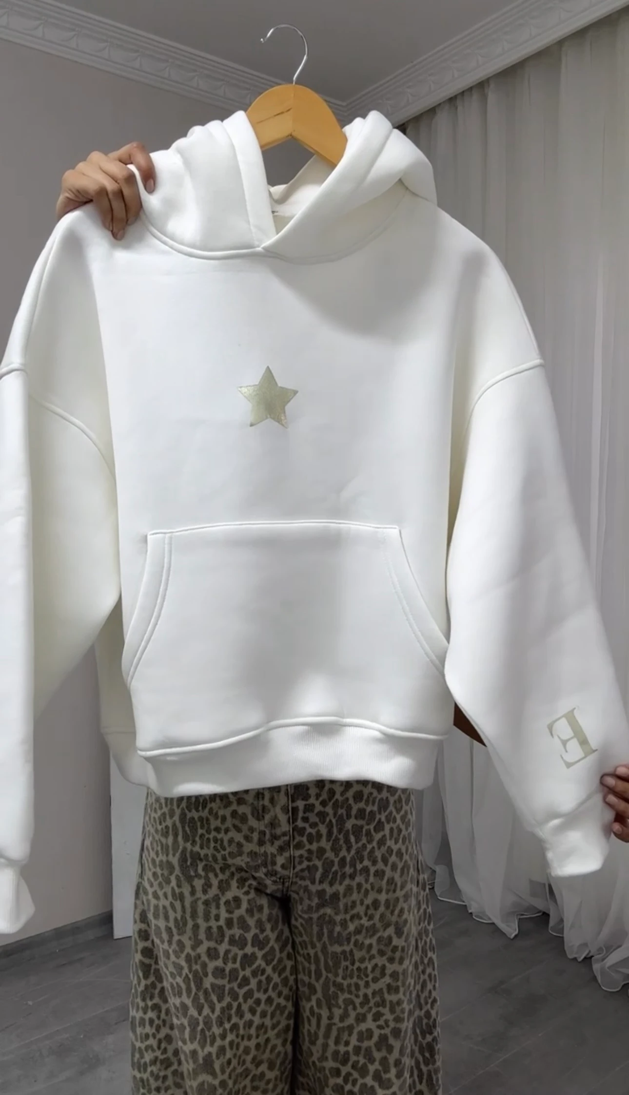 Kapüşonlu Kişiselleştirilebilir Harfli Sweatshirt