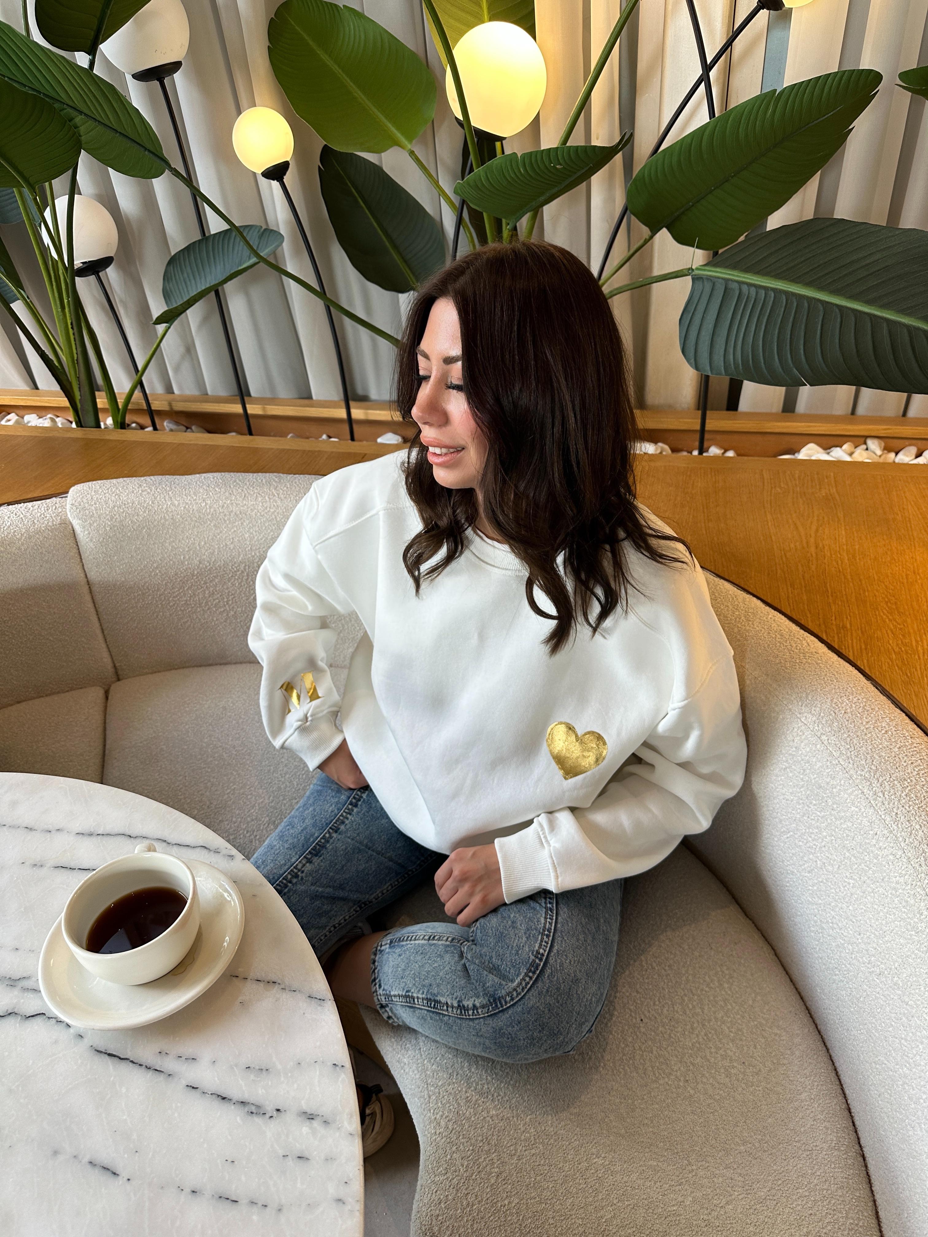Kişiye Özel Harfli Beyaz Sweatshirt