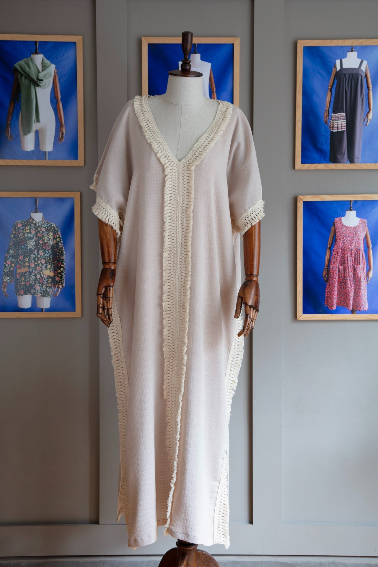 Nirmal Püsküllü Kaftan Pudra Uzun