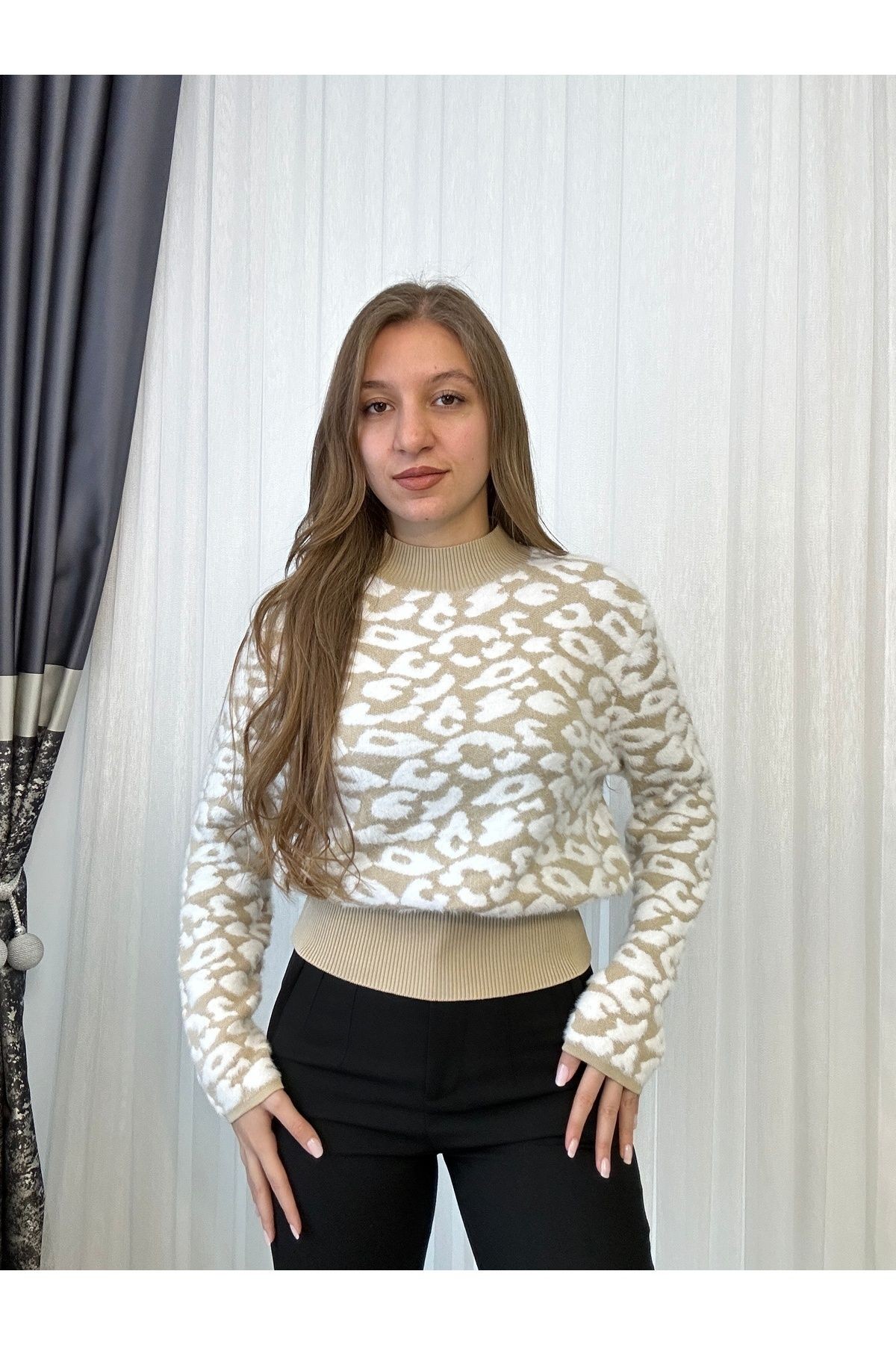 Yarım yaka crop kazak