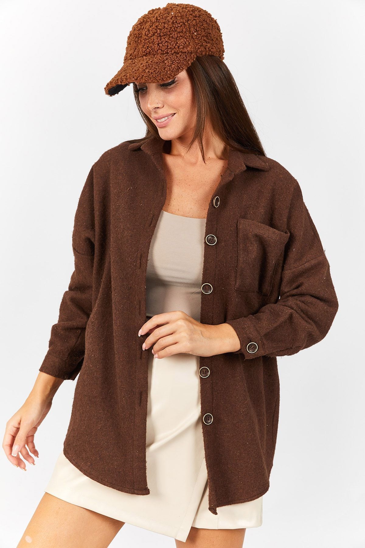 Kadın Kahve Oversize Kaşe Cepli Gömlek ARM-22Y001156