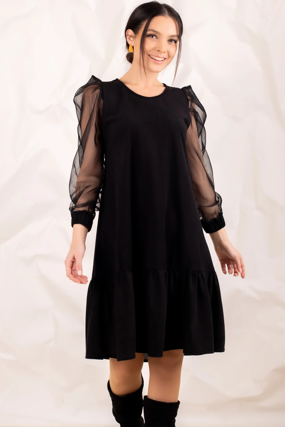 Kadın Siyah Kolu Tüllü Alti Firfirli Elbise ARM-20K001110
