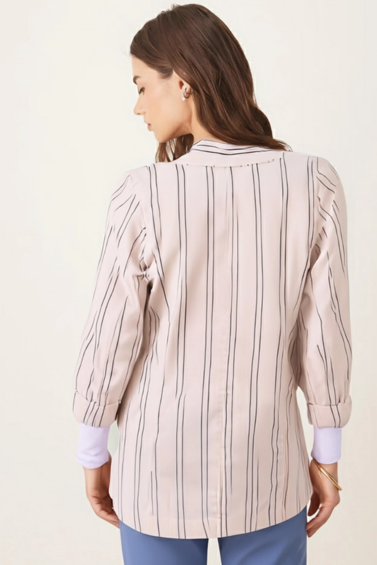 Kadın Krem Oversize Duble Kol Kruvaze Yaka Astarlı Blazer Ceket ARM-26K001052