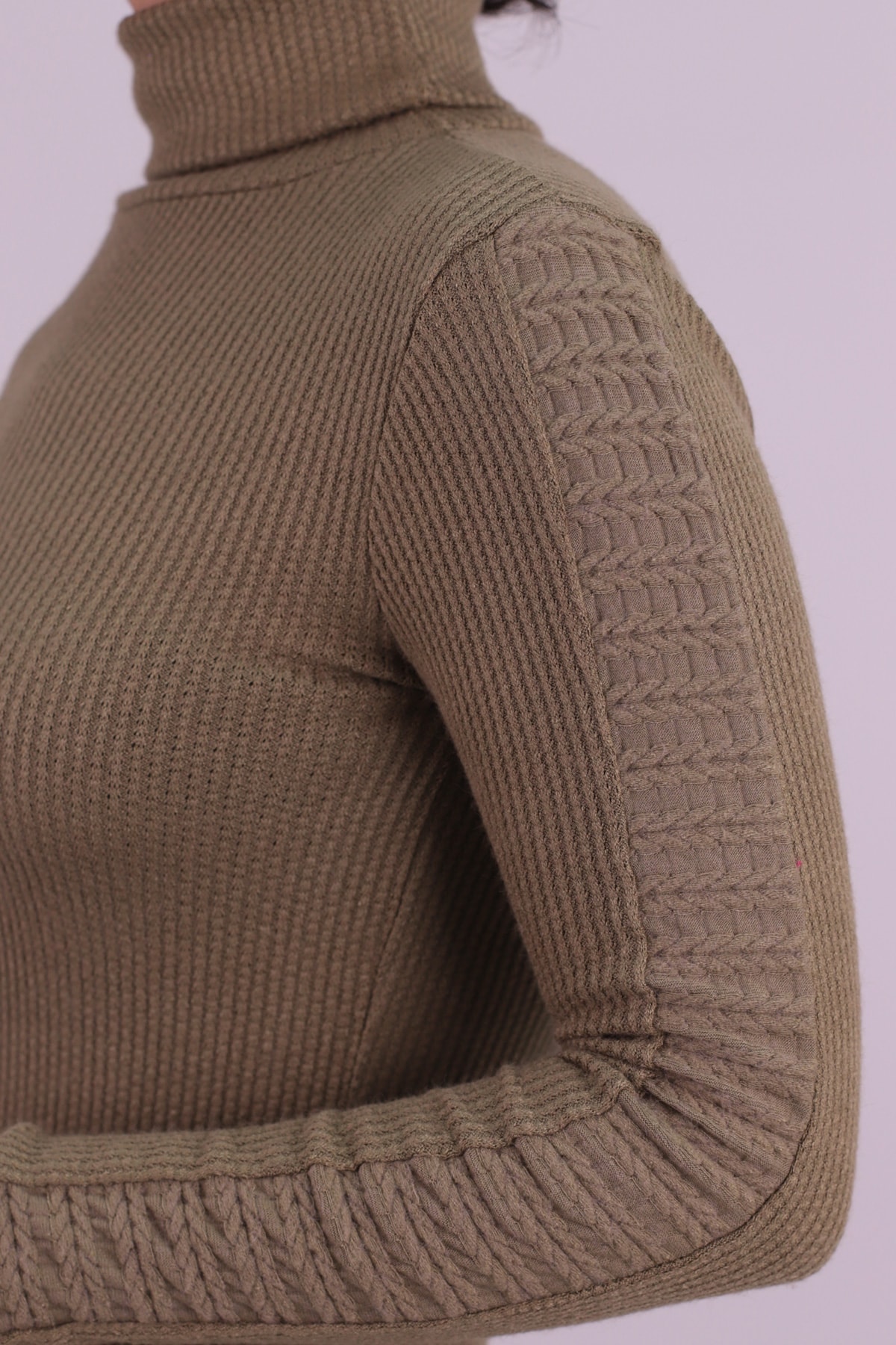 Kadın Haki Balıkçı Yaka Kolu Şeritli Yumuşak Dokulu Bluz ARM-26K001043