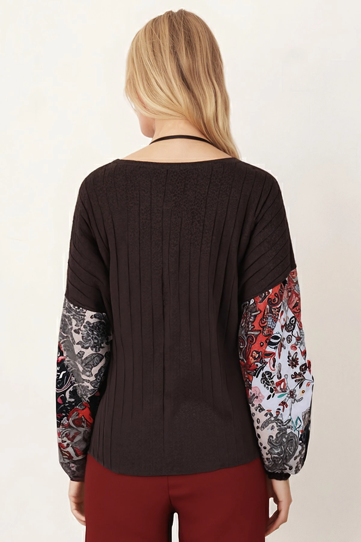 Kadın Koyu Kahve Kolu Desenli Balonlu Triko Kazak ARM-20K081001