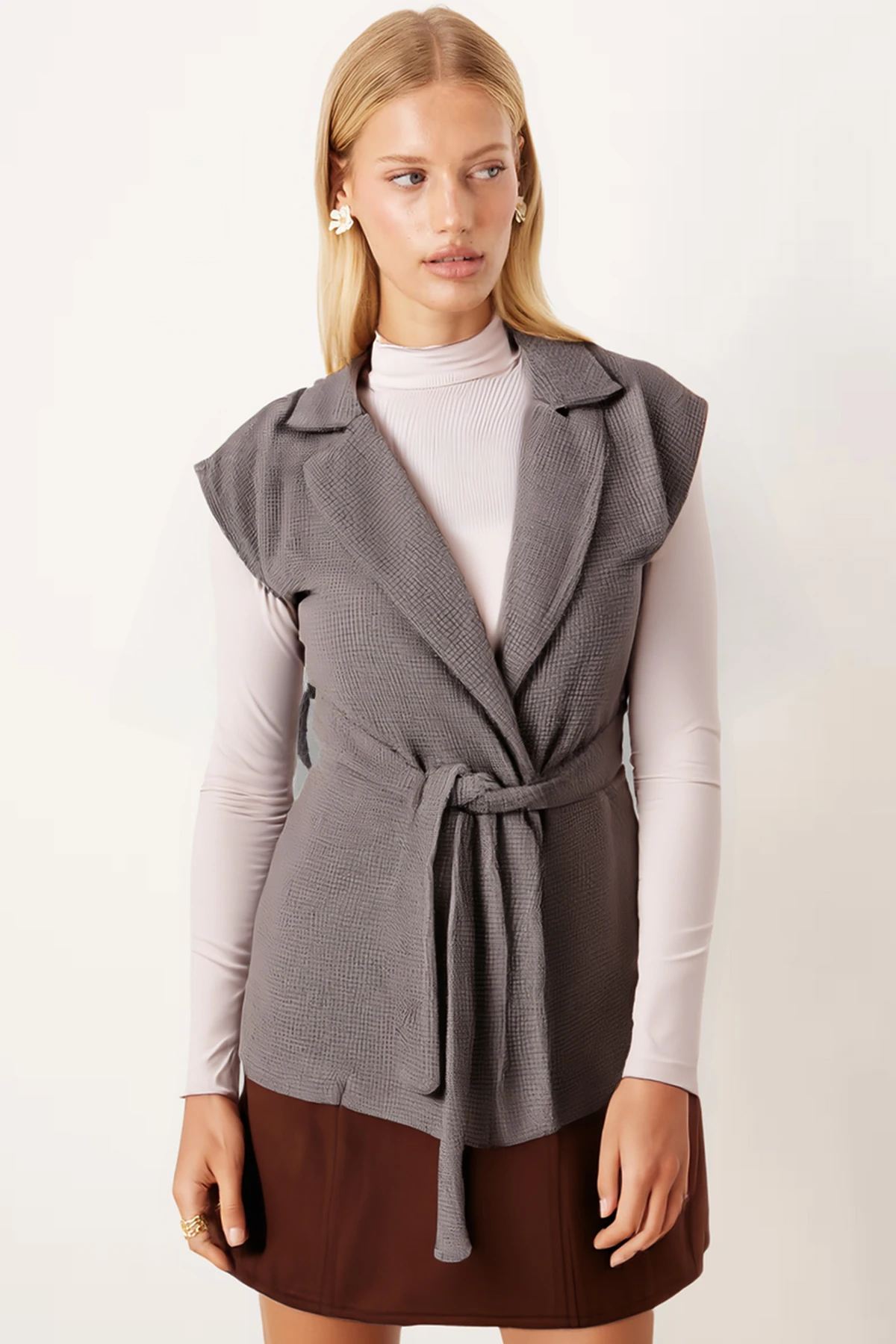 Kadın Vizon Erkek Yaka Beli Kuşaklı Keten Görünümlü Yelek ARM-26K001055