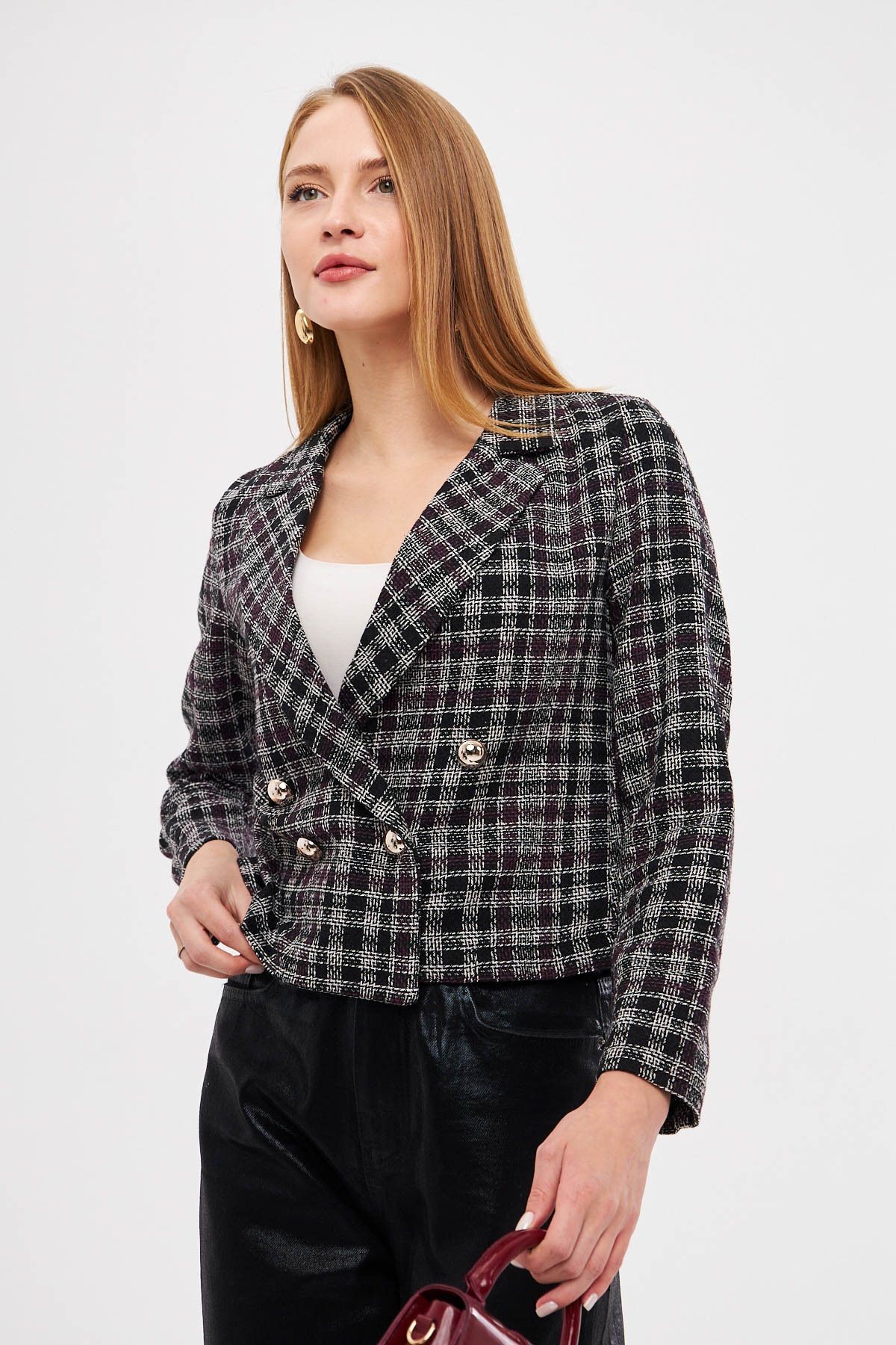 Kadın Mürdüm-Siyah Kruvaze Yaka Tüvit Crop Ceket ARM-24K001014