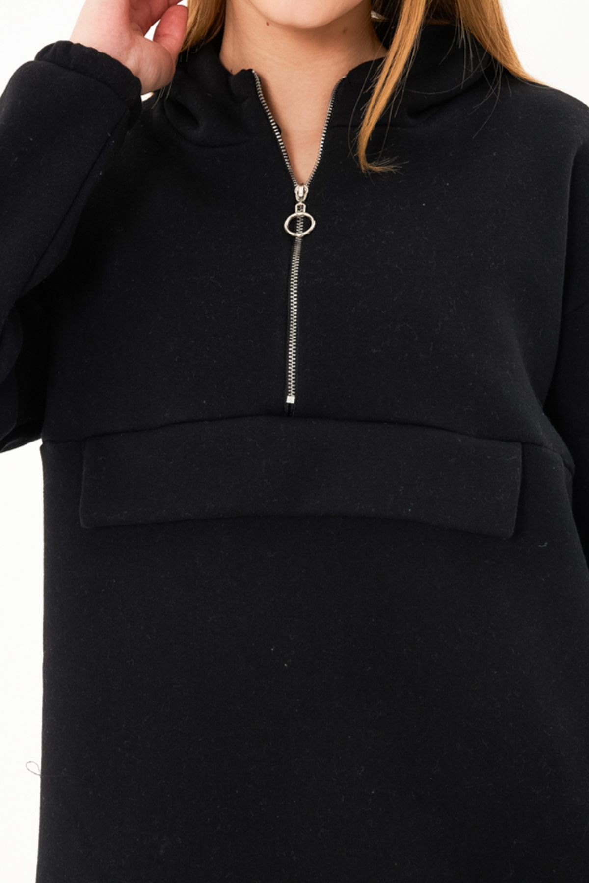 Kadın Siyah Cep Kapaklı Fermuarlı Sweatshirt ARM-22Y001168