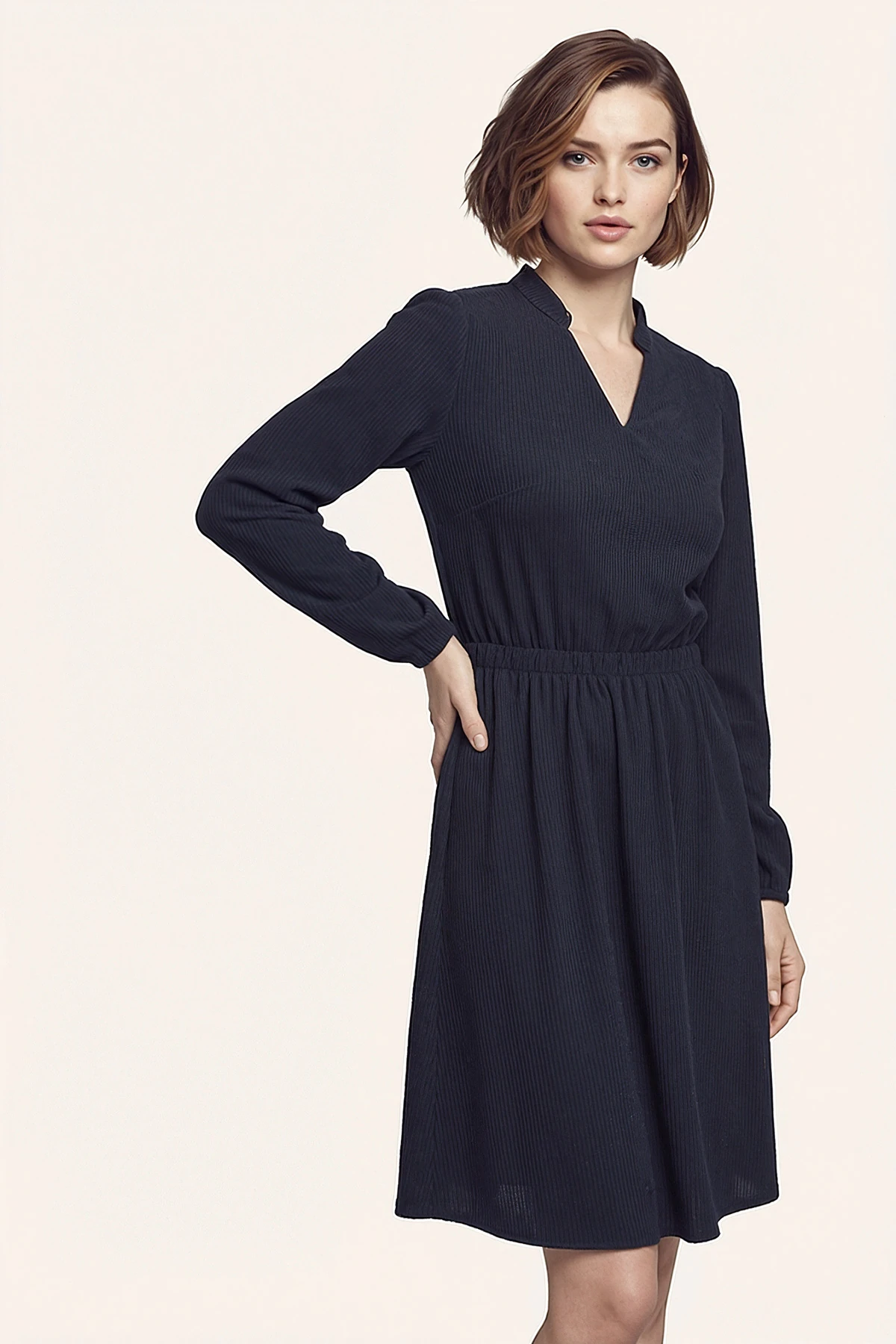 Kadın Lacivert Kadife V Yaka Beli Lastikli İnce Fitilli Kloş Elbise ARM-25K001049