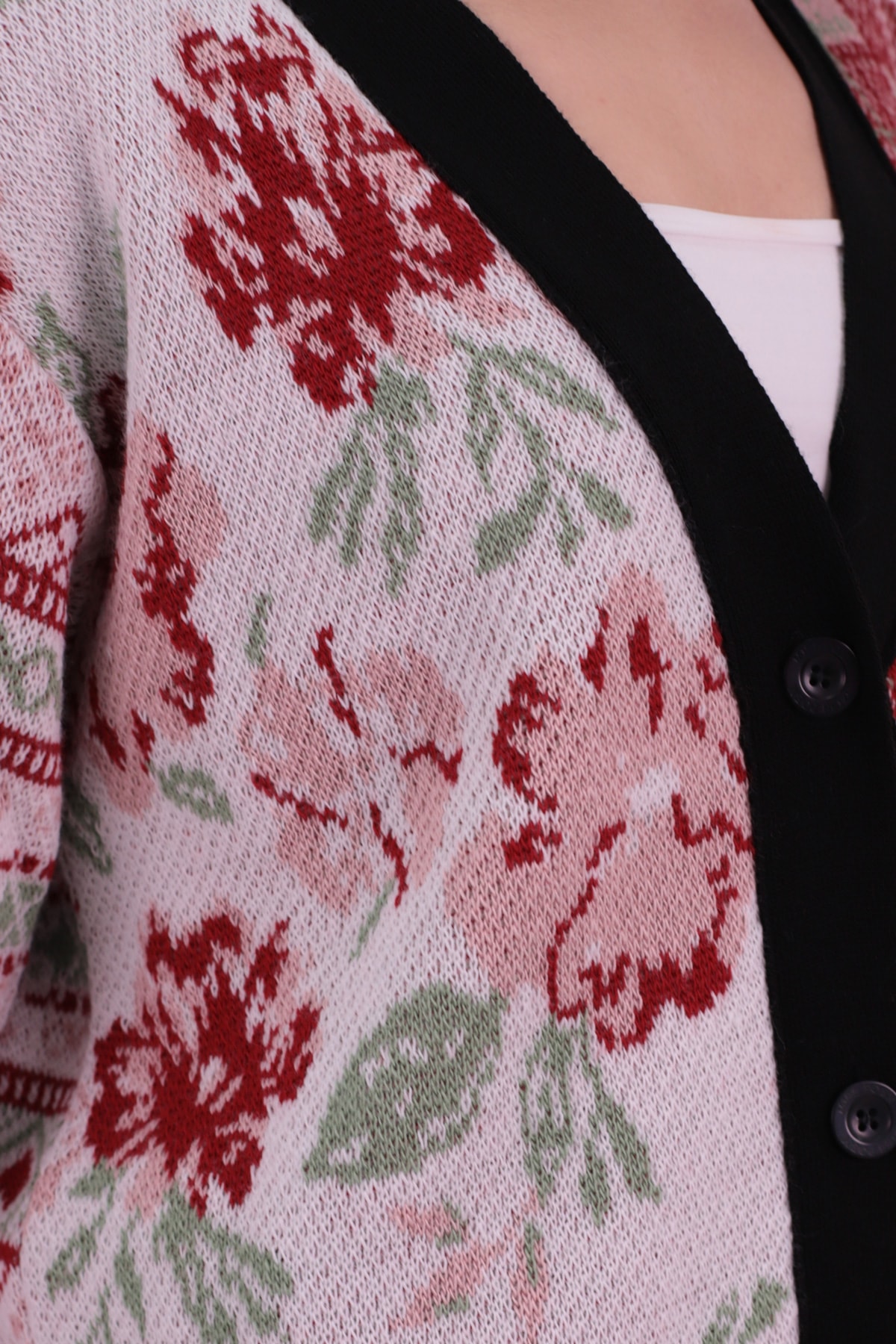 Kadın Ekru Etnik Desenli Triko Hırka ARM-26K136010