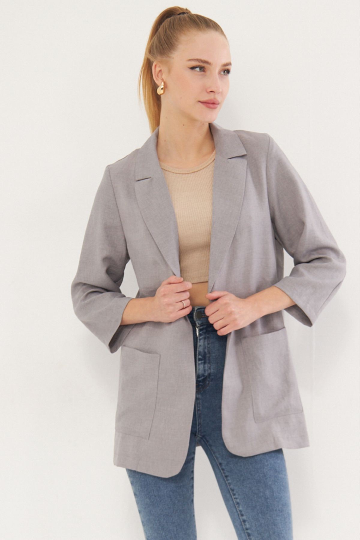 Kadın Gri Cepli Oversize Ceket ARM-24Y001115
