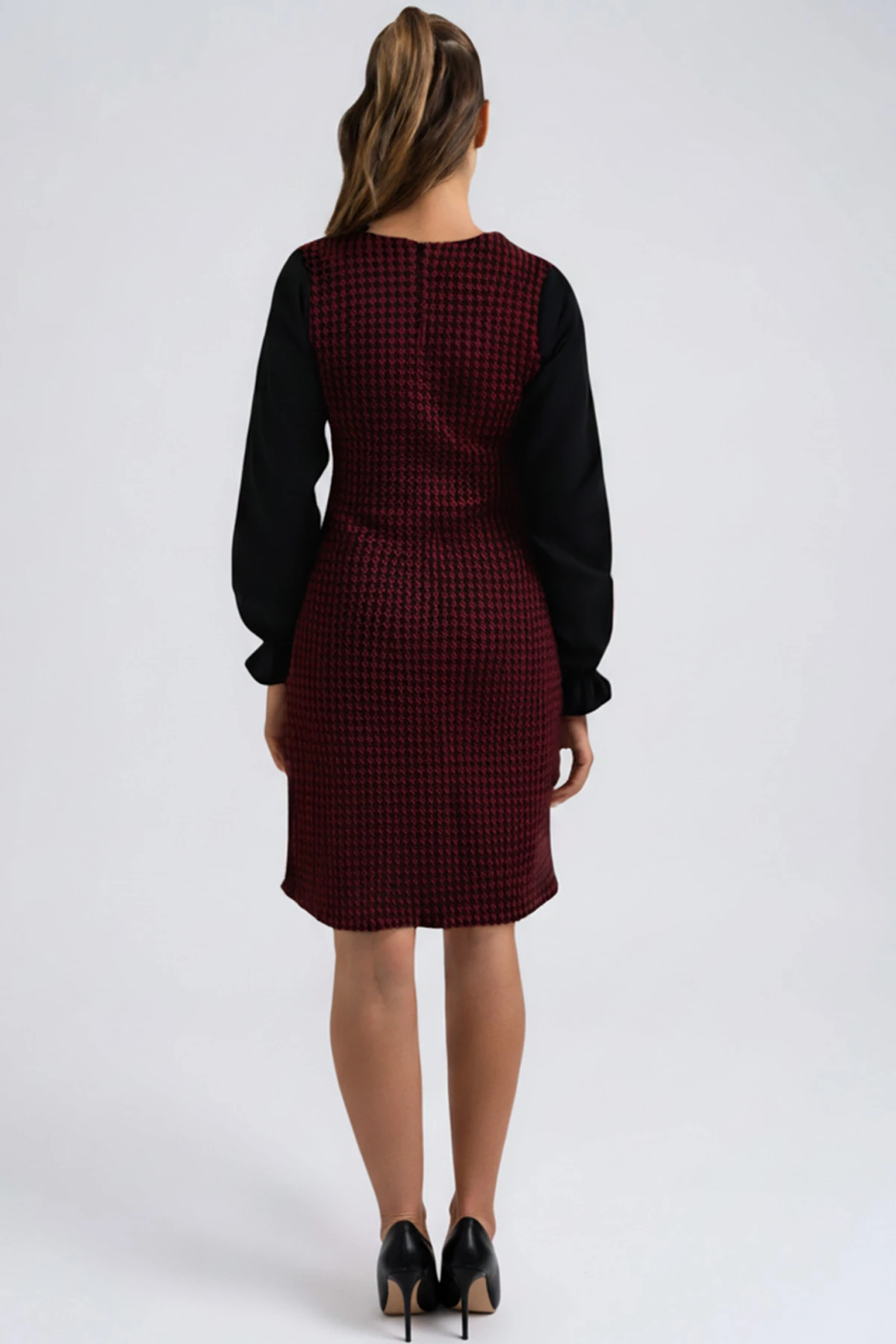 Kadın Bordo-Siyah Ekoseli Kare Yaka Uzun Kol Elbise ARM-22Y001182