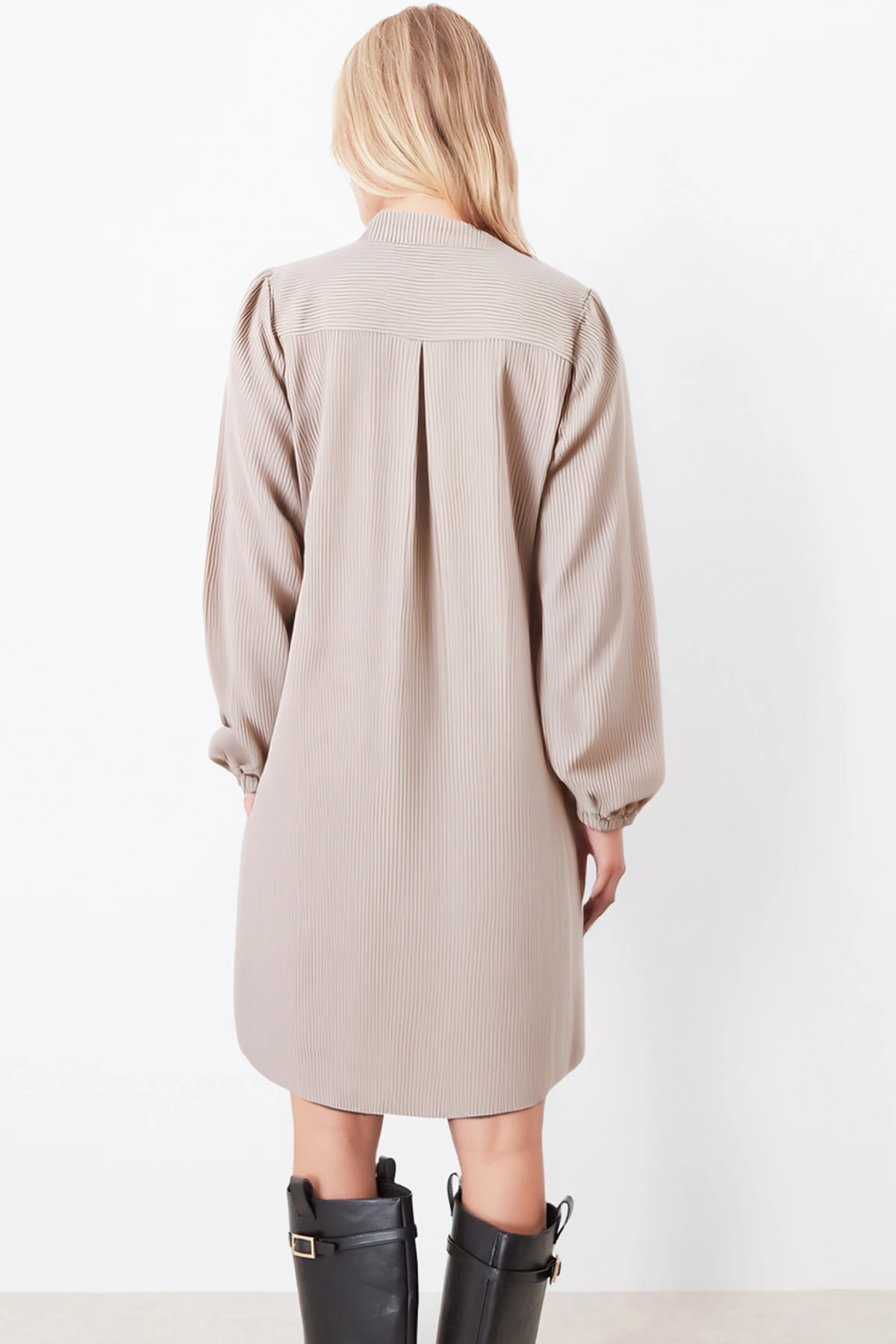 Kadın Ekru Yakası Bağlamalı Kolları Lastikli Kadife Elbise ARM-25K001087