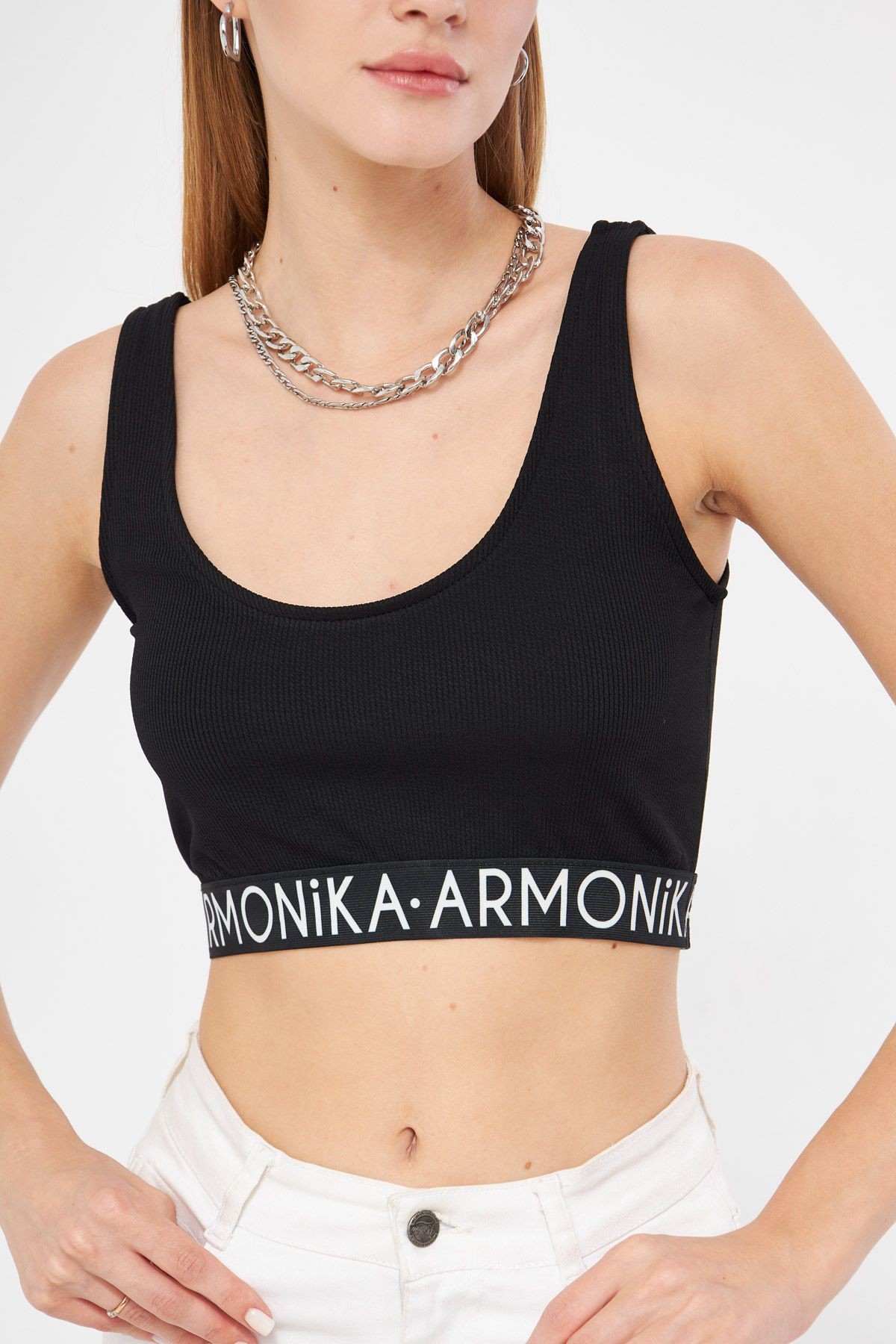 Kadın Siyah Beli Lastik Detaylı Crop Bluz ARM-24Y001104