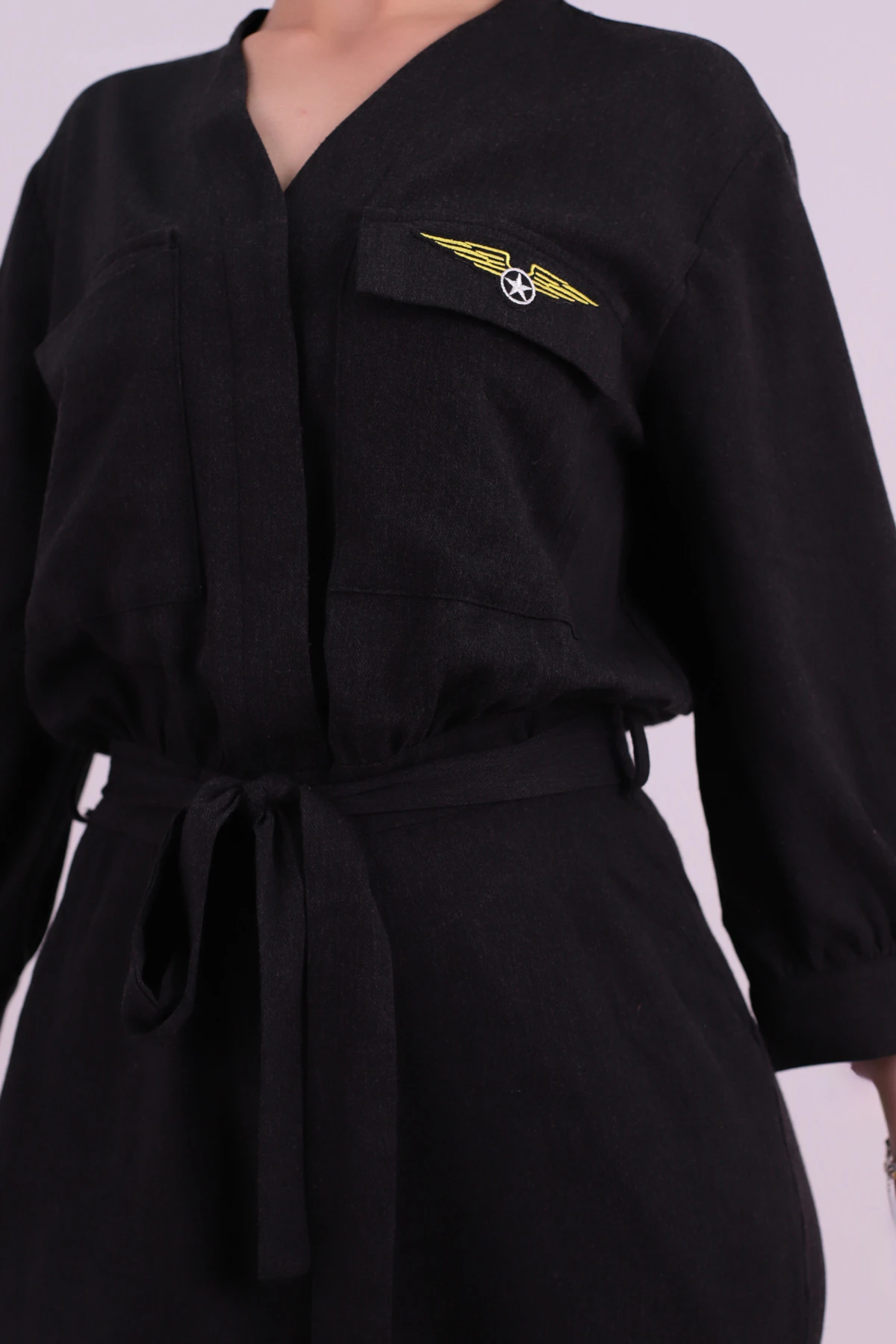 Kadın Siyah V Yaka Beli Kemerli Cepli Tulum ARM-26K136044