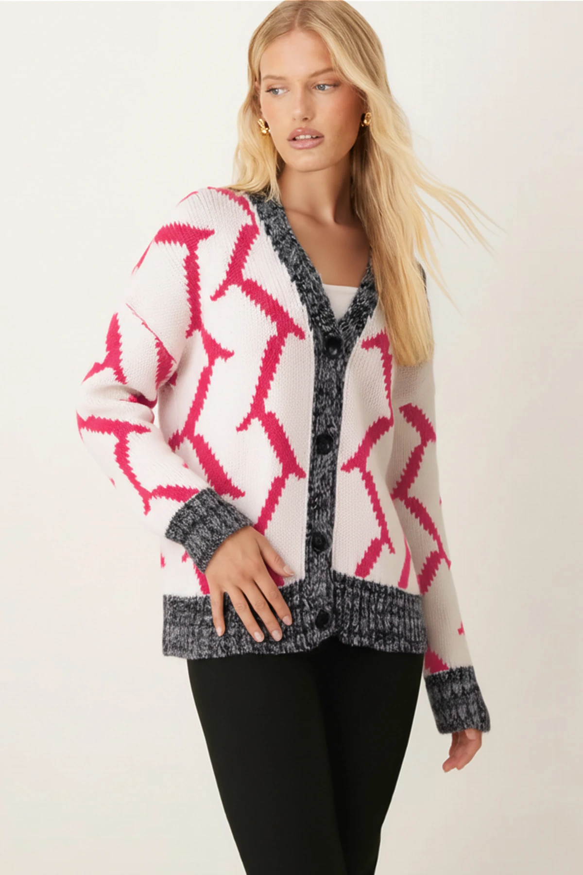 Kadın Fuşya V Yaka Düğmeli Desenli Triko Hırka ARM-26K136045