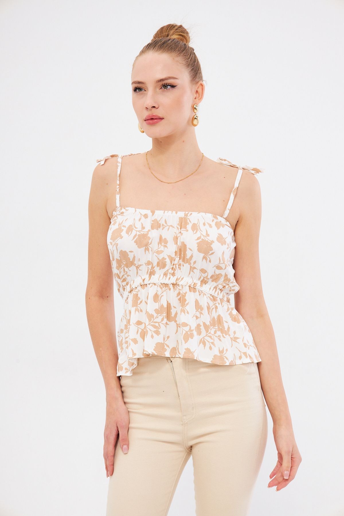 Kadın Bej Desenli Beli Lastikli Askıları Bağlama Detaylı Straplez Crop Bluz ARM-24Y001116