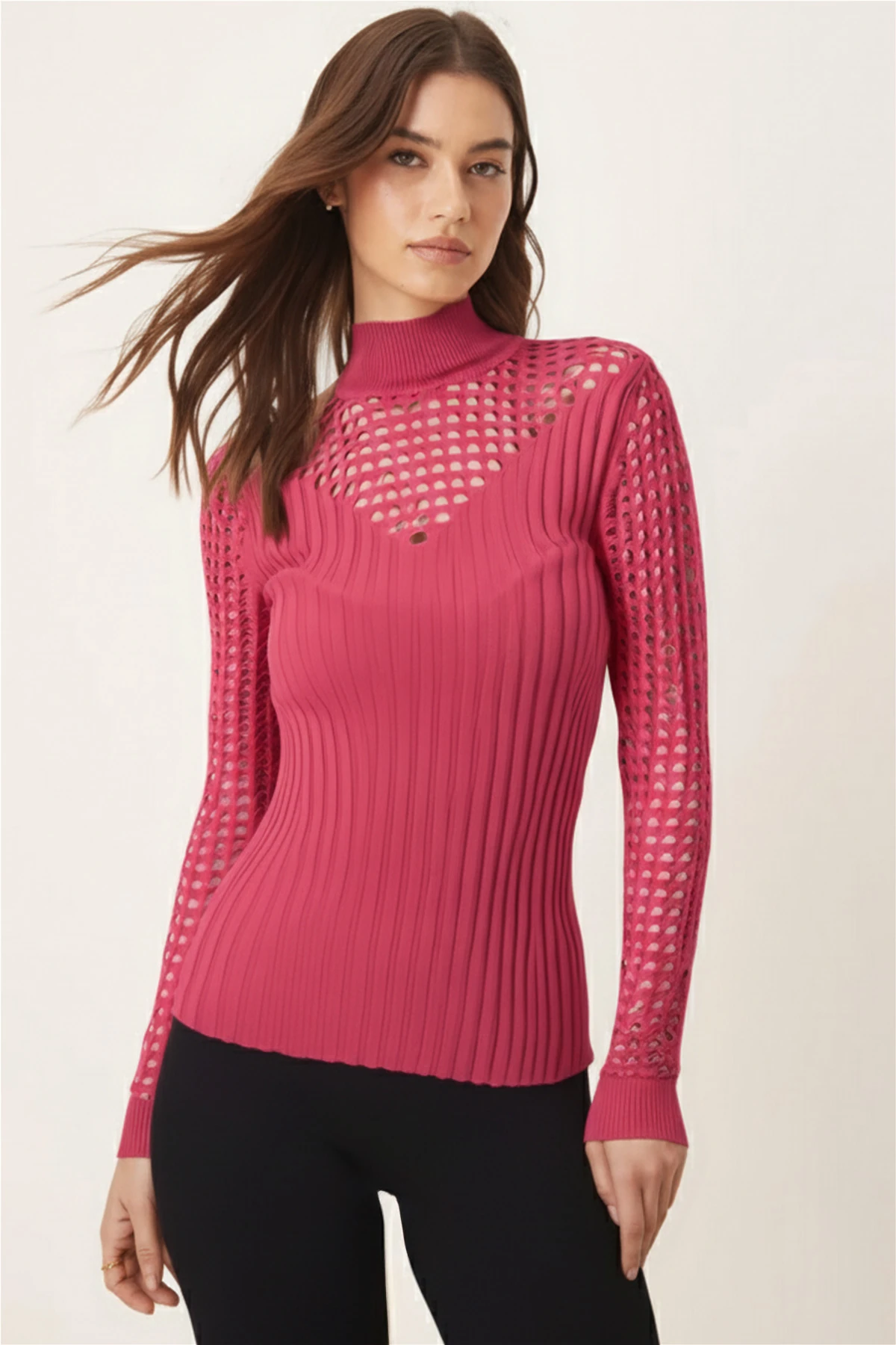 Kadın Pembe Dik Yaka Kolları Yakası Delikli Triko Kazak ARM-26K136060
