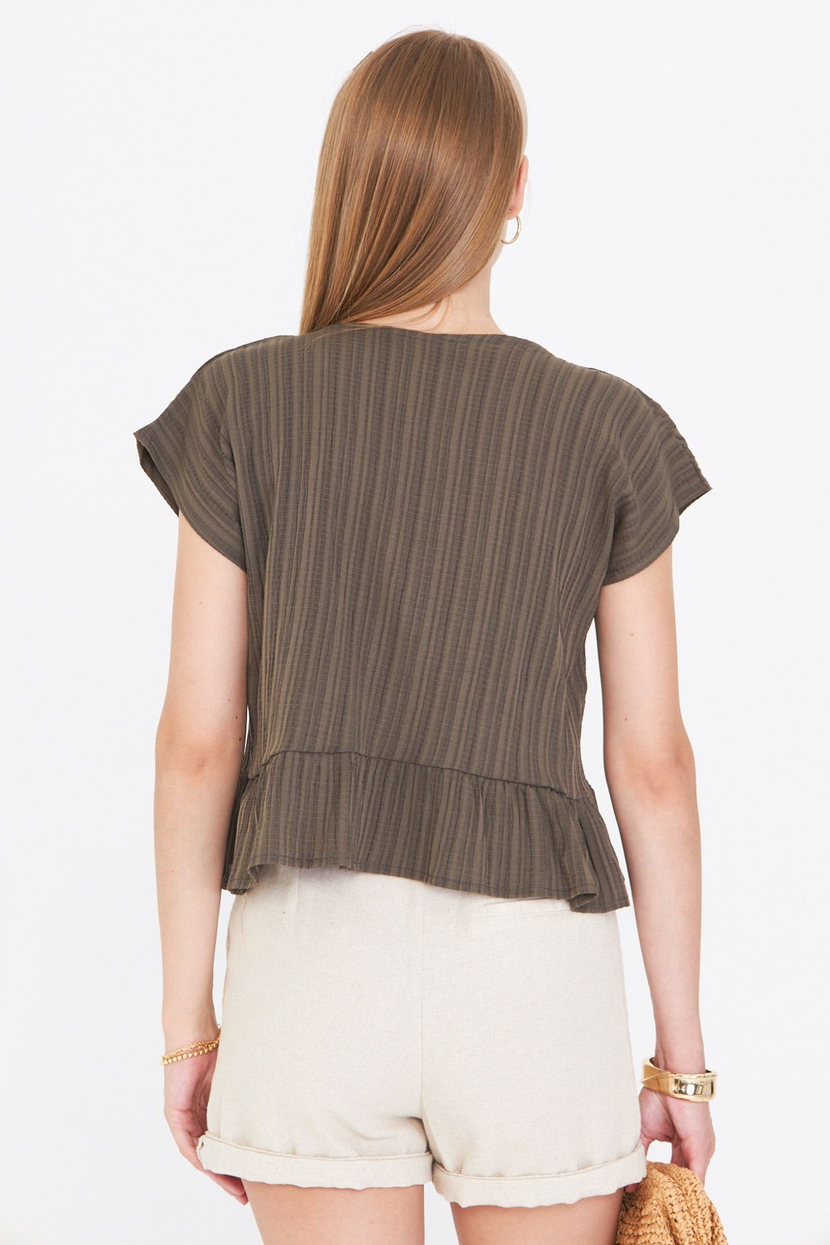 Kadın Koyu Haki Yarasa Kol Yakası Bağlamalı Eteği Fırfırlı Oversize Crop Bluz ARM-24Y001088