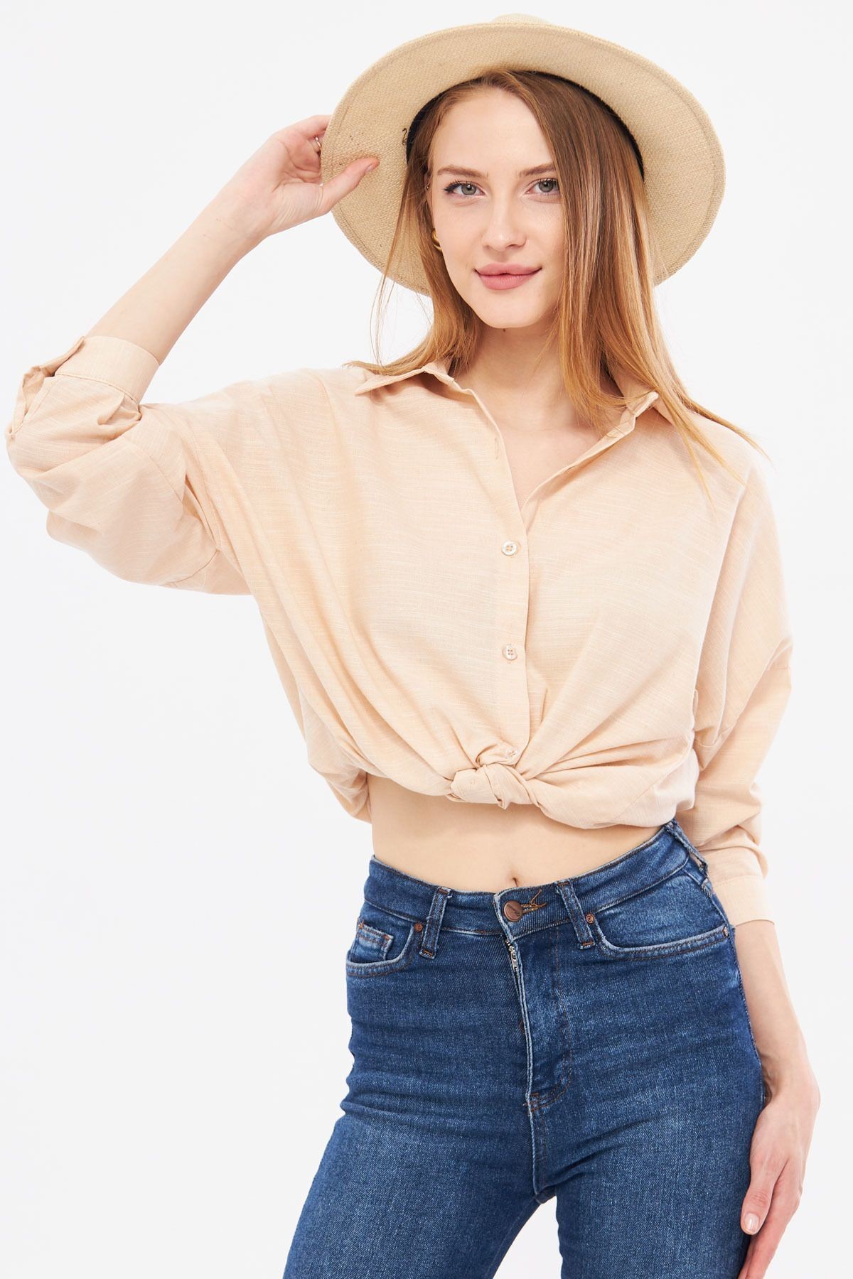 Kadın Bej Çizgili Görünümlü Oversize Uzun Basic Gömlek ARM-23Y001129