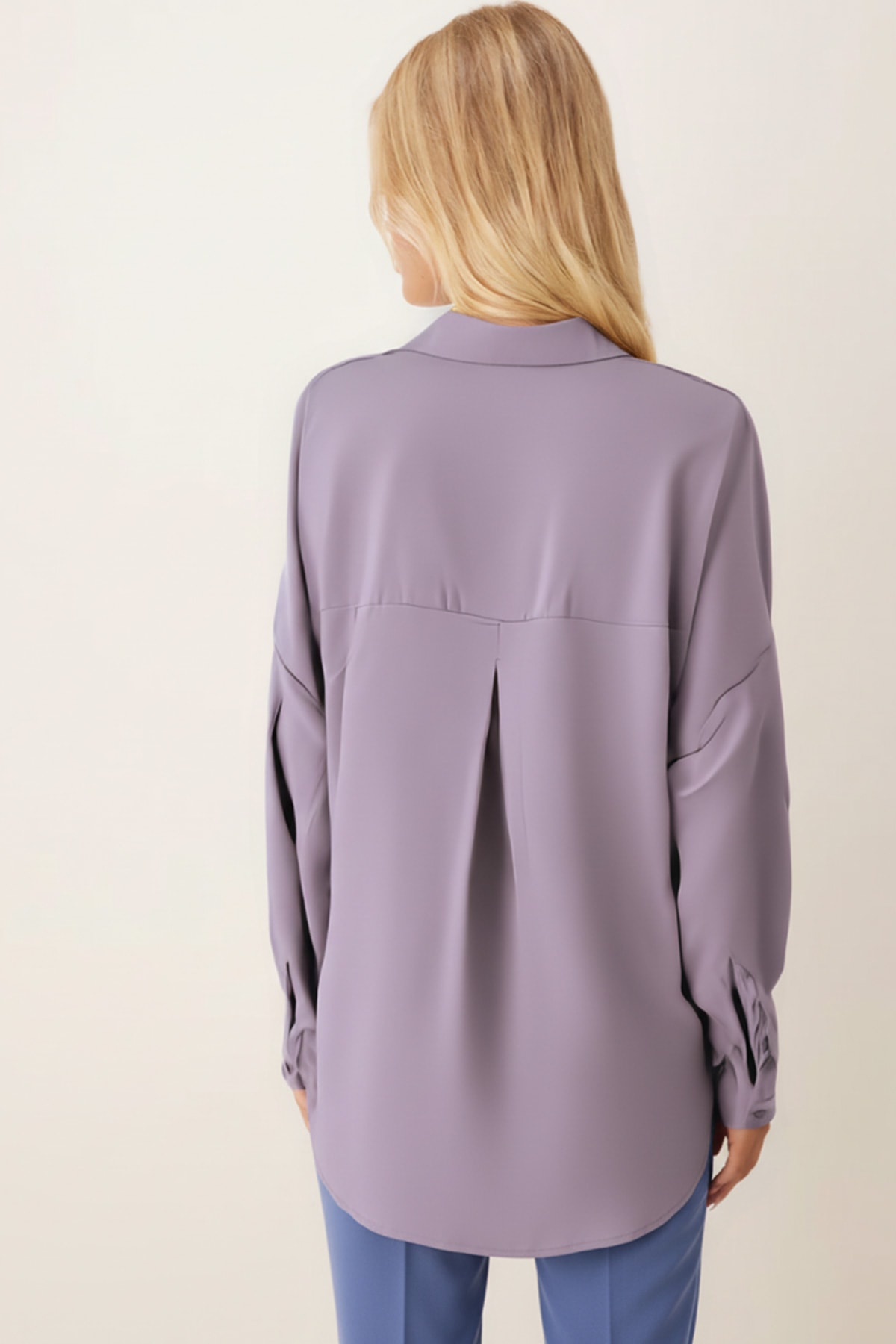 Kadın Koyu Gri Oversize Uzun Basic Gömlek ARM-22Y001118