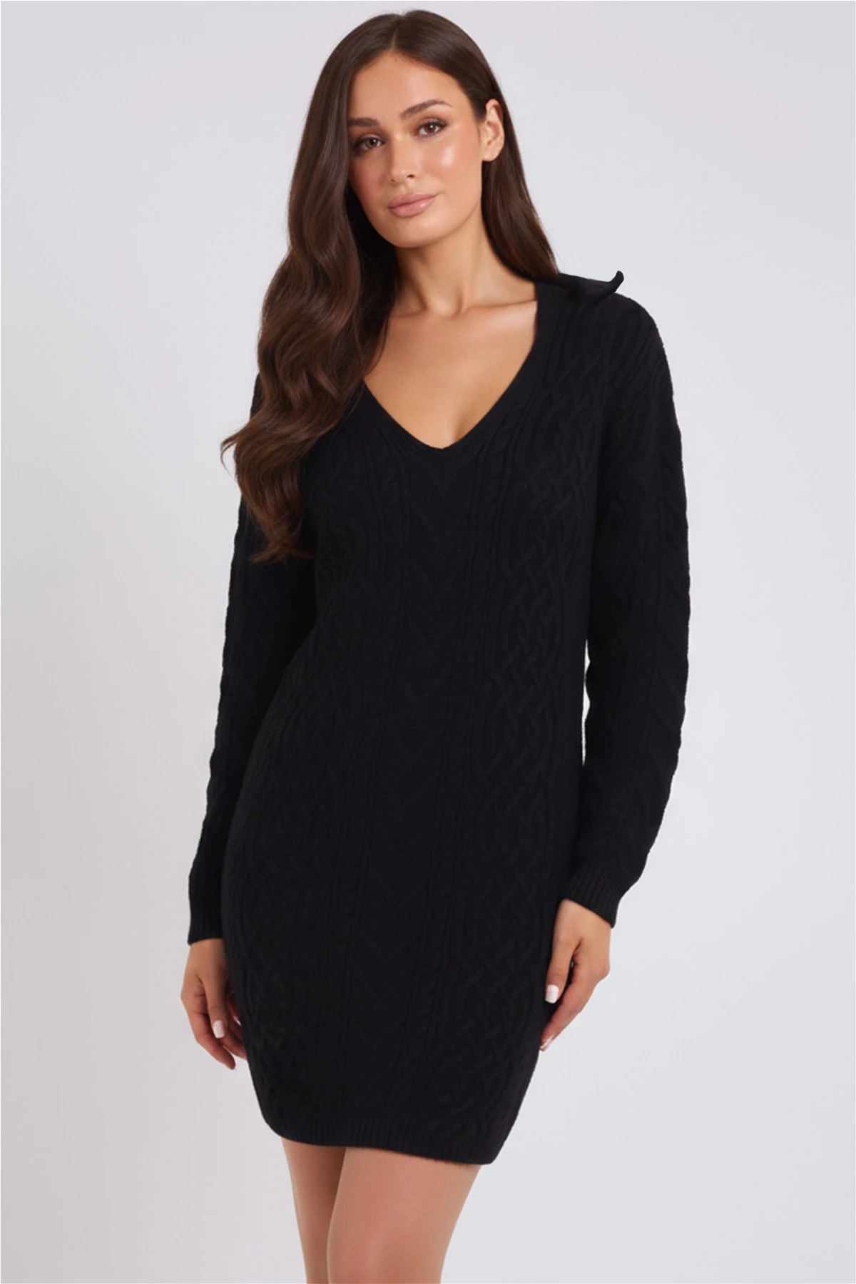 Kadın Siyah V Yaka Triko Kazak ARM-26K136037