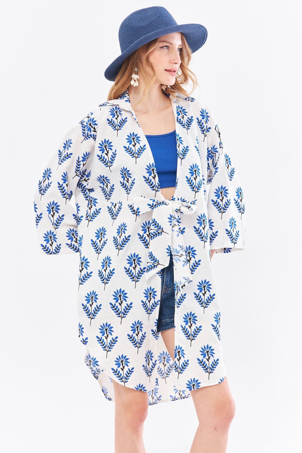 Kadın Saks Keten Görünümlü Desenli Önden Bağlamalı Midi Boy Kimono Gömlek ARM-24Y001096