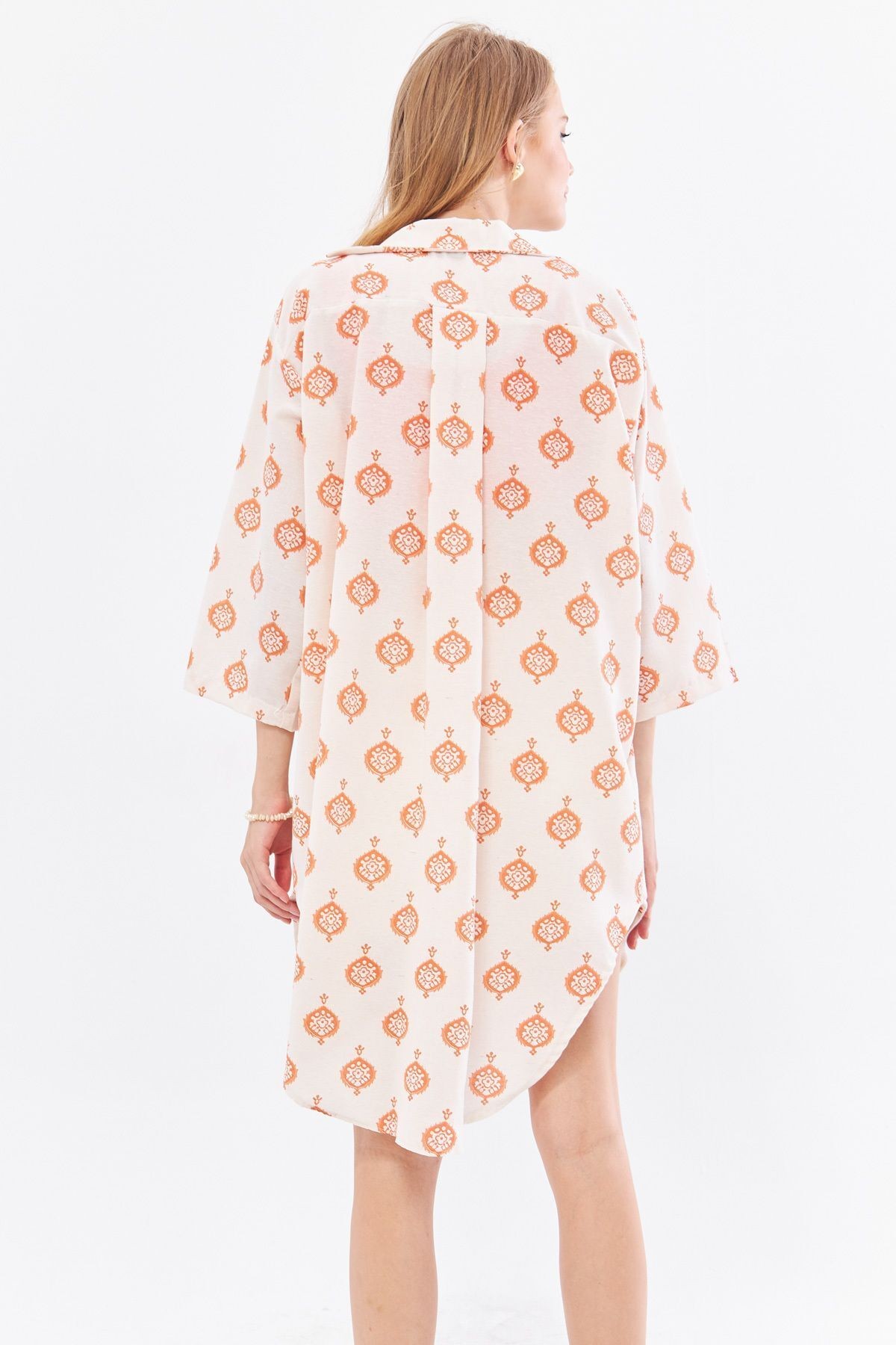 Kadın Turuncu Keten Görünümlü Desenli Önden Bağlamalı Midi Boy Kimono Gömlek ARM-24Y001096