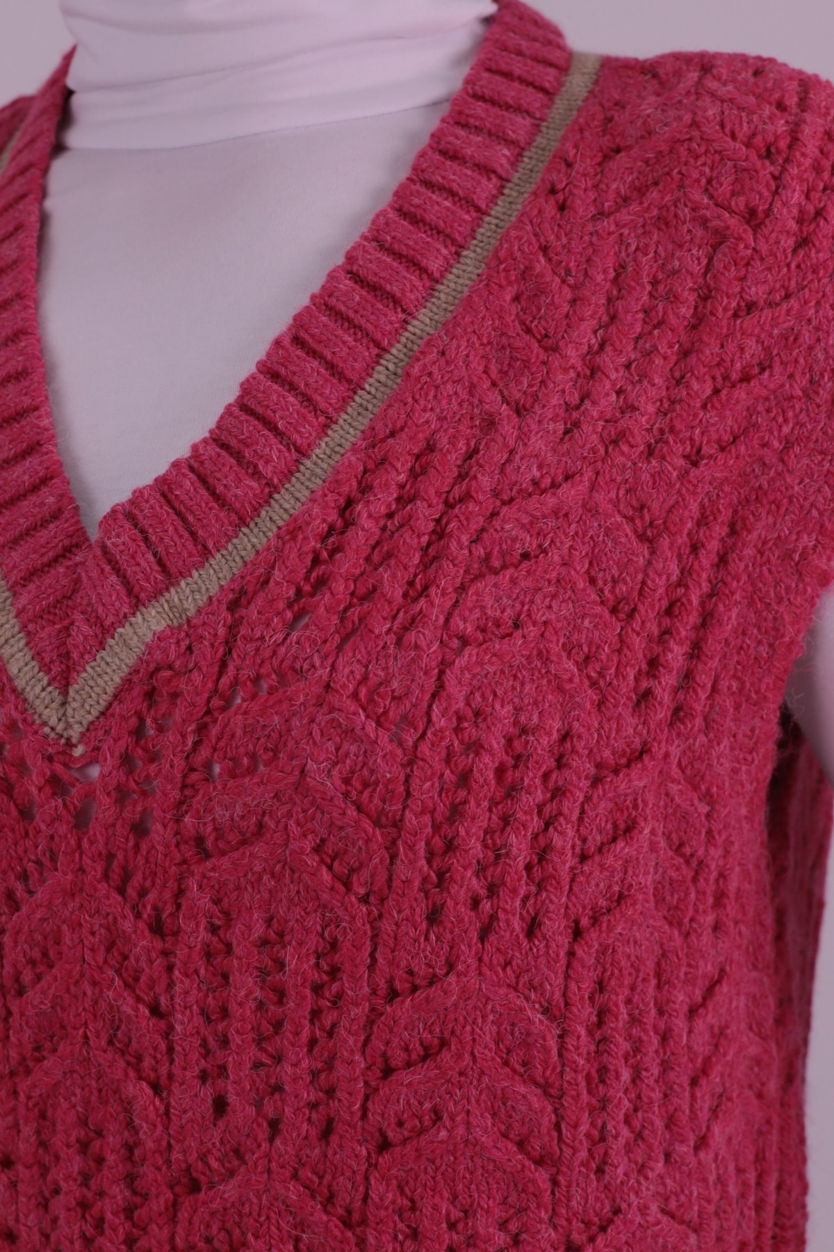 Kadın Fuşya V Yaka Triko Süveter ARM-26K136004