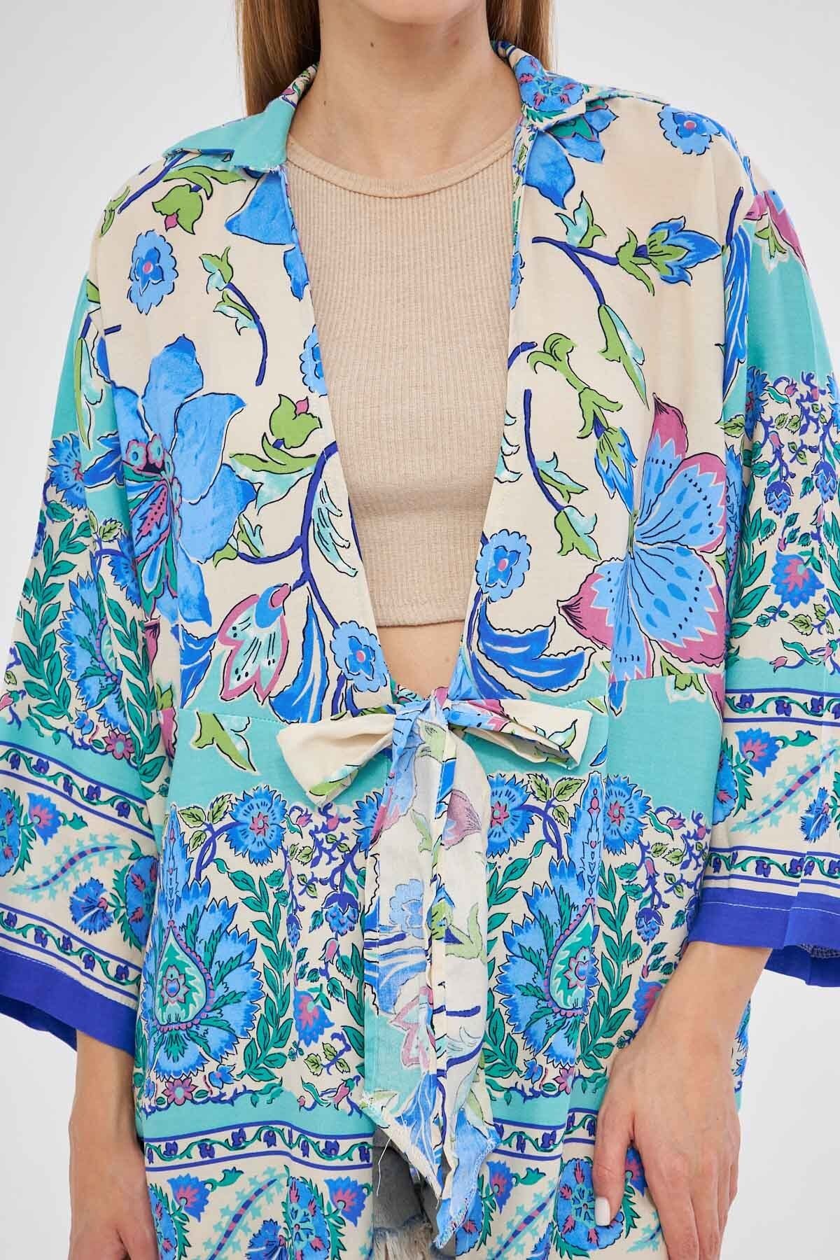 Kadın Saks Desenli Önden Bağlamalı Kimono Gömlek ARM-24Y001080