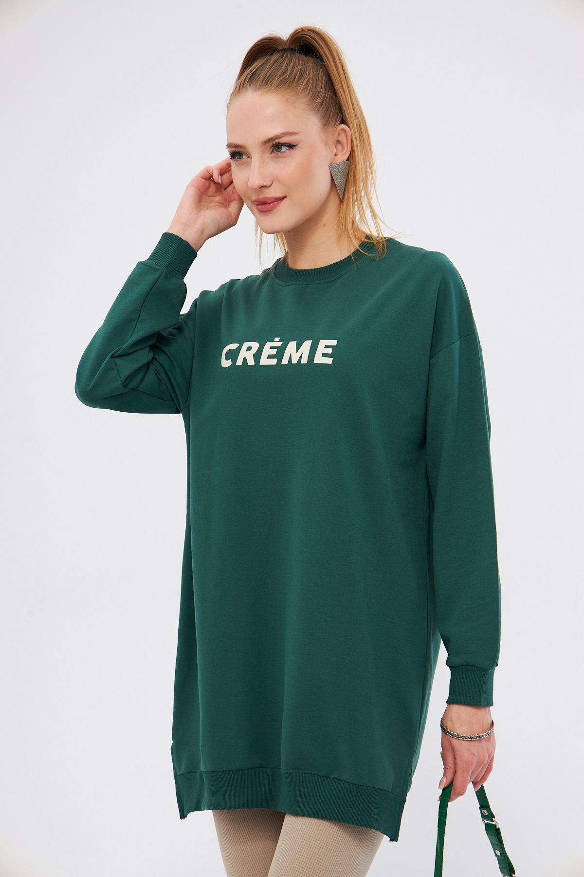 Kadın Koyu Yeşil Bisiklet Yaka Önü Yazılı Tunik Sweatshirt ARM-25K001029