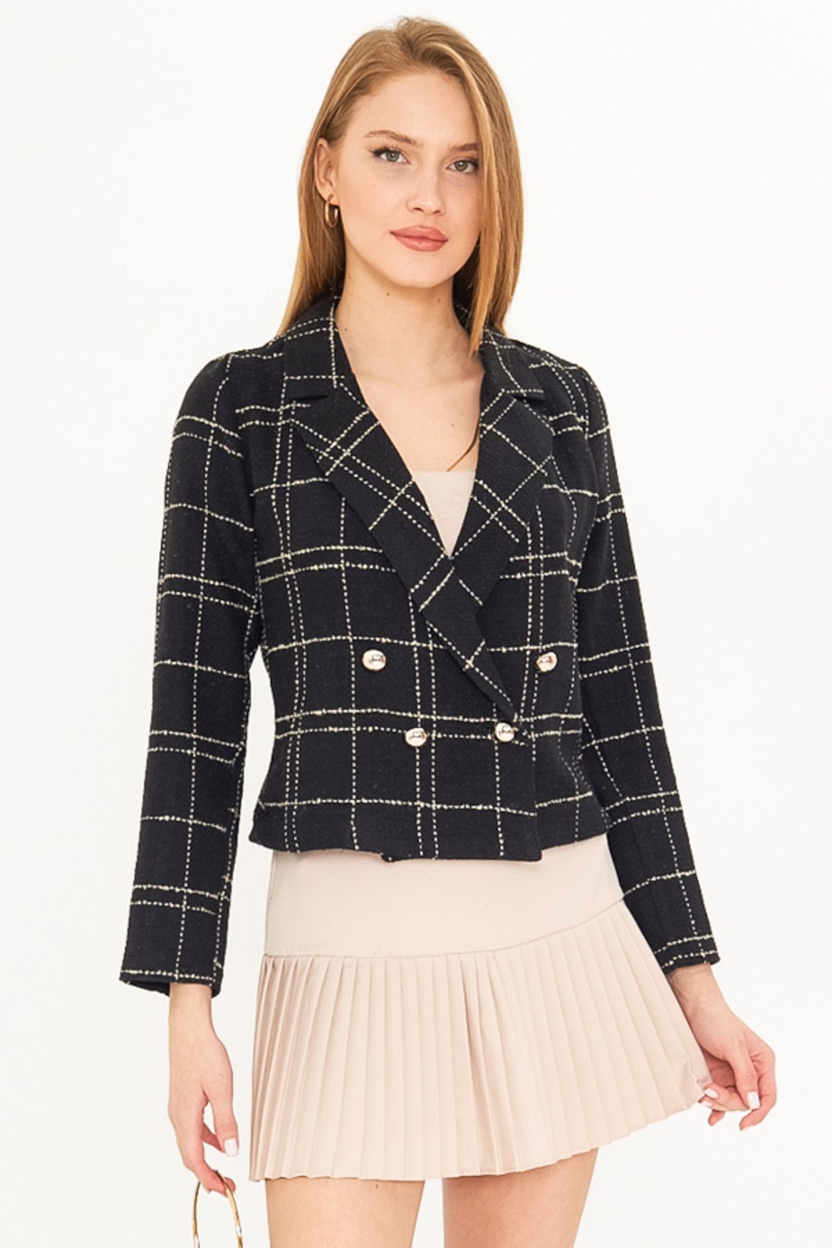 Kadın Siyah-Bej Kruvaze Yaka Tüvit Crop Ceket ARM-24K001014