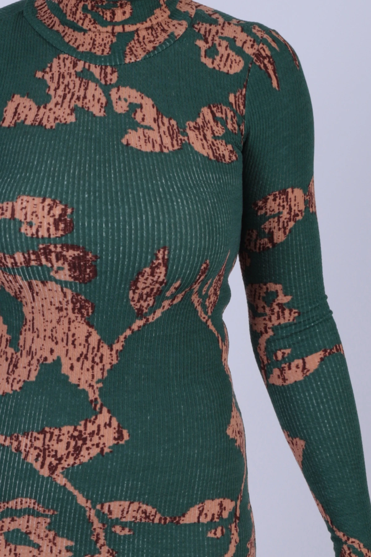 Kadın Yeşil-Bej Balıkçı Yaka Önden Yırtmaçlı Midi Boy Elbise ARM-26K001064