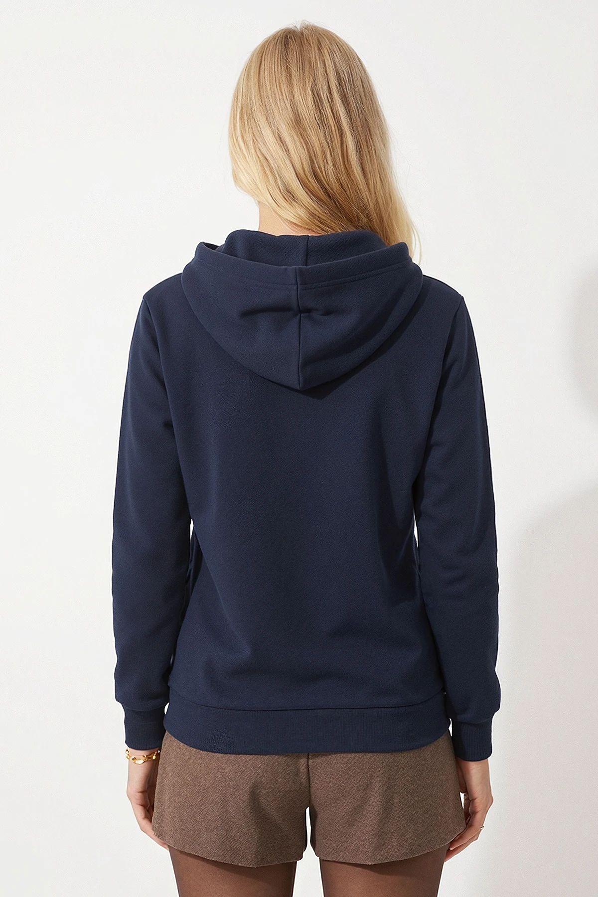 Kadın Lacivert İçi Şardonlu Kapüşonlu Sweatshirt ARM-26K135014