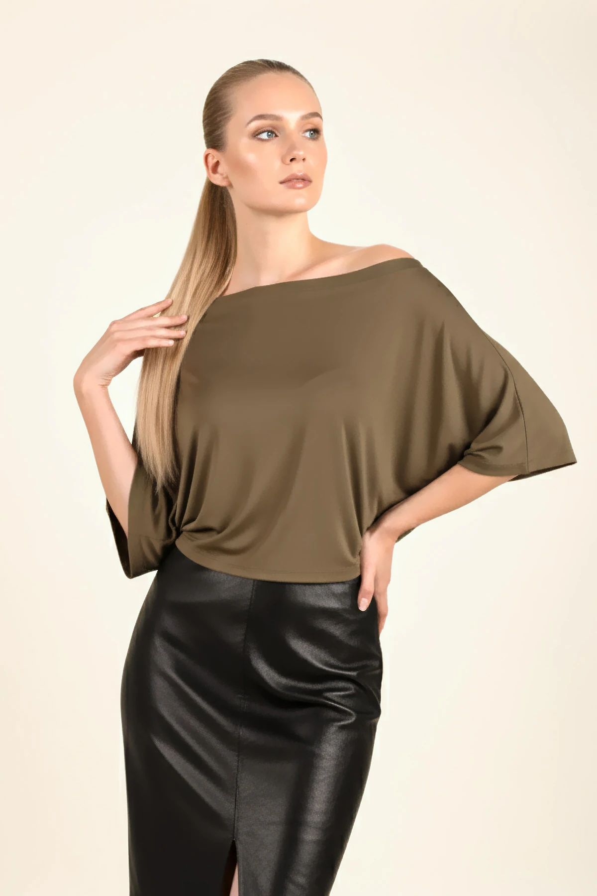 Kadın Haki Kayık Yaka Yarasa Kol Bluz ARM-26K042018