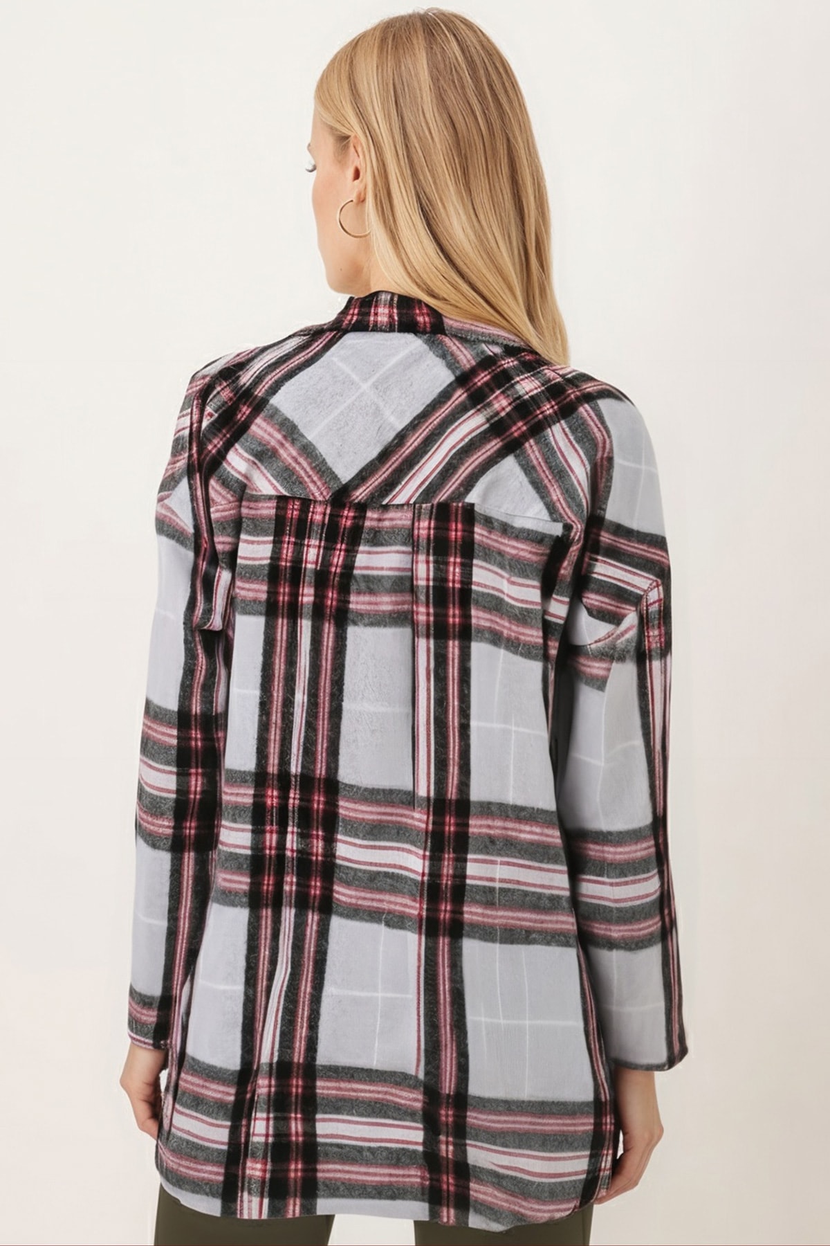 Kadın Gri Erkek Yaka Yanları Yırtmaçlı Oversize Ceket ARM-26K001009