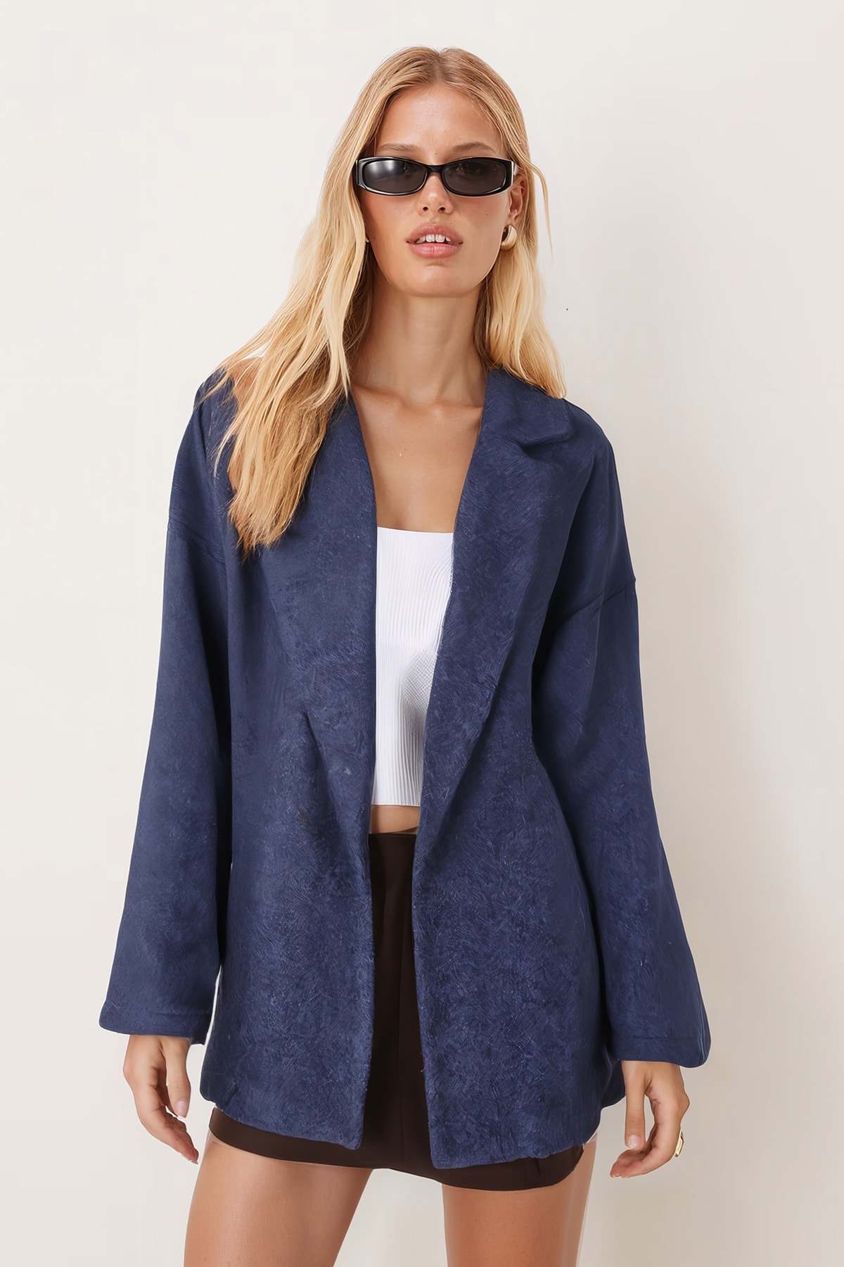 Kadın Koyu Mavi Erkek Yaka Yanları Yırtmaçlı Oversize Ceket ARM-26K001009