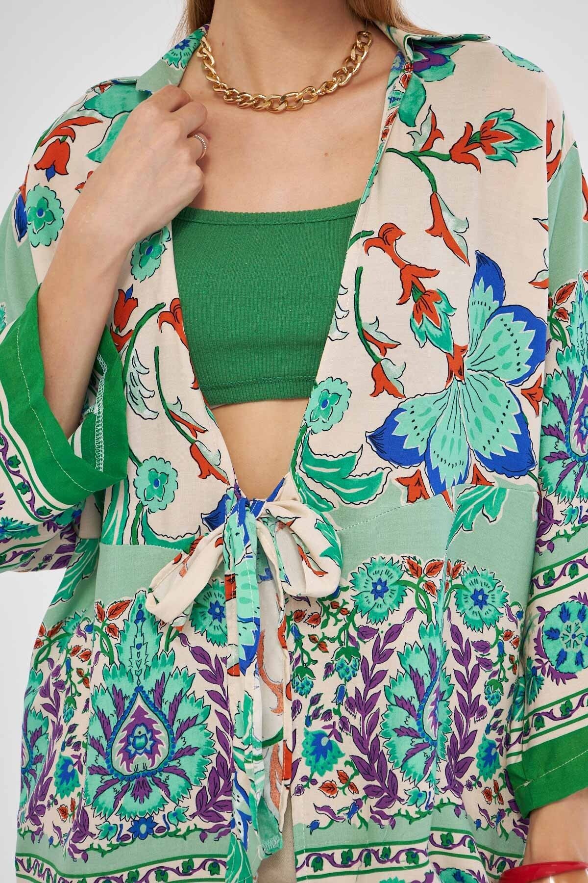 Kadın Mint Desenli Önden Bağlamalı Kimono Gömlek ARM-24Y001080