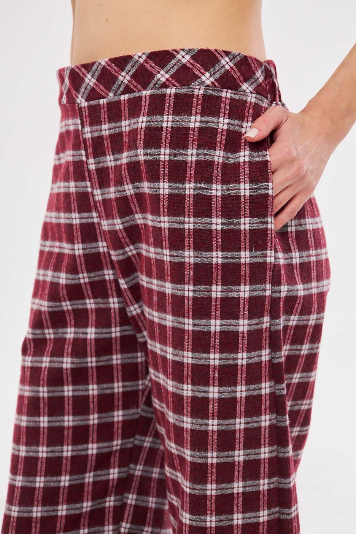 Kadın Bordo-Beyaz Arka Beli Lastikli Paçası Detaylı Cepli Palazzo Pantolon ARM-25K001018