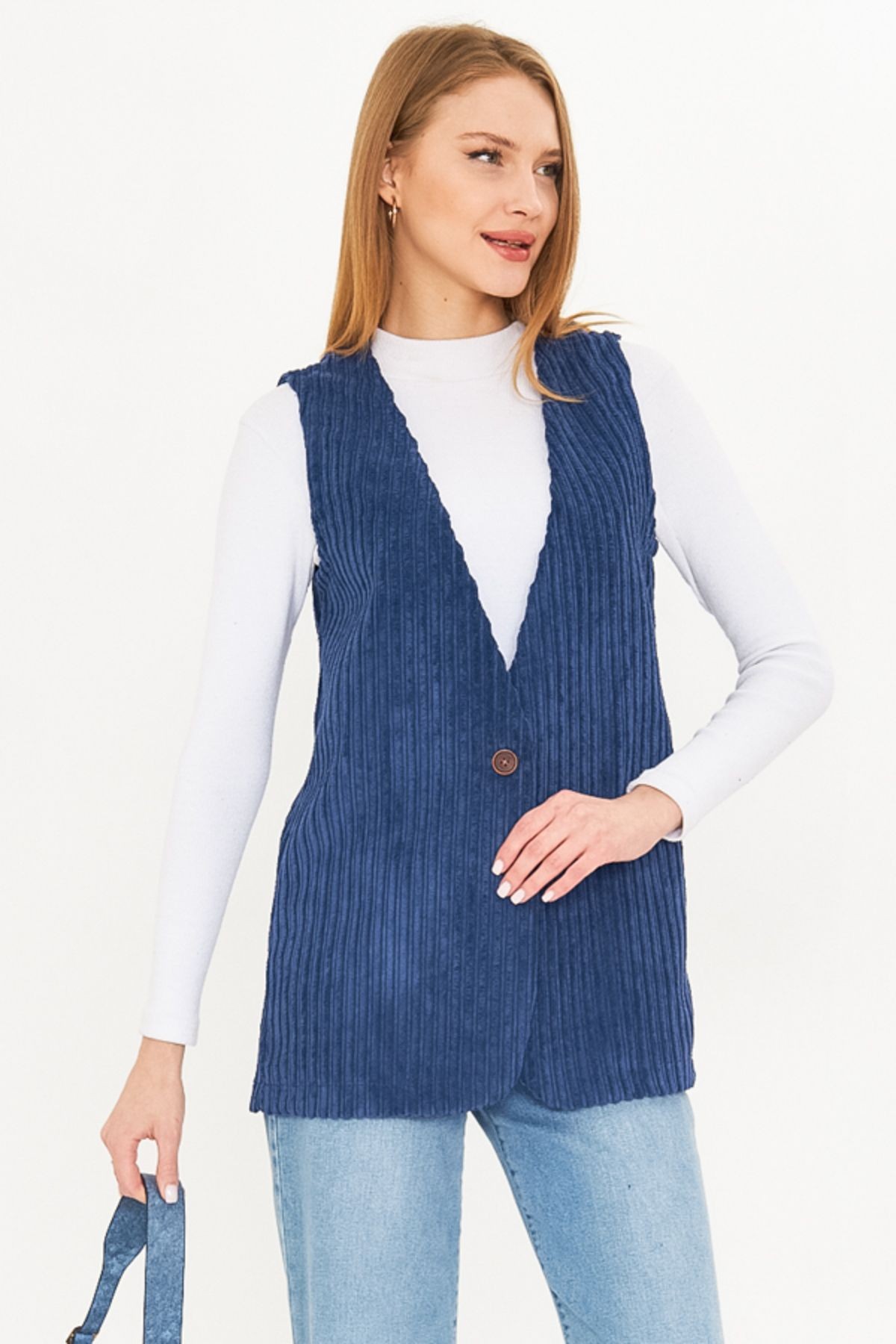 Kadın Koyu Mavi V Yaka Tek Düğmeli Oversize Kalın Fitilli Kadife Yelek ARM-25K001016