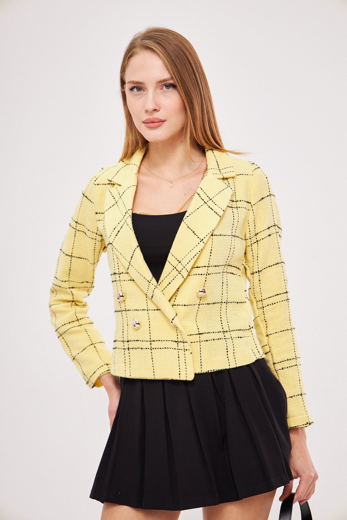 Kadın Sarı-Siyah Kruvaze Yaka Tüvit Crop Ceket ARM-24K001014