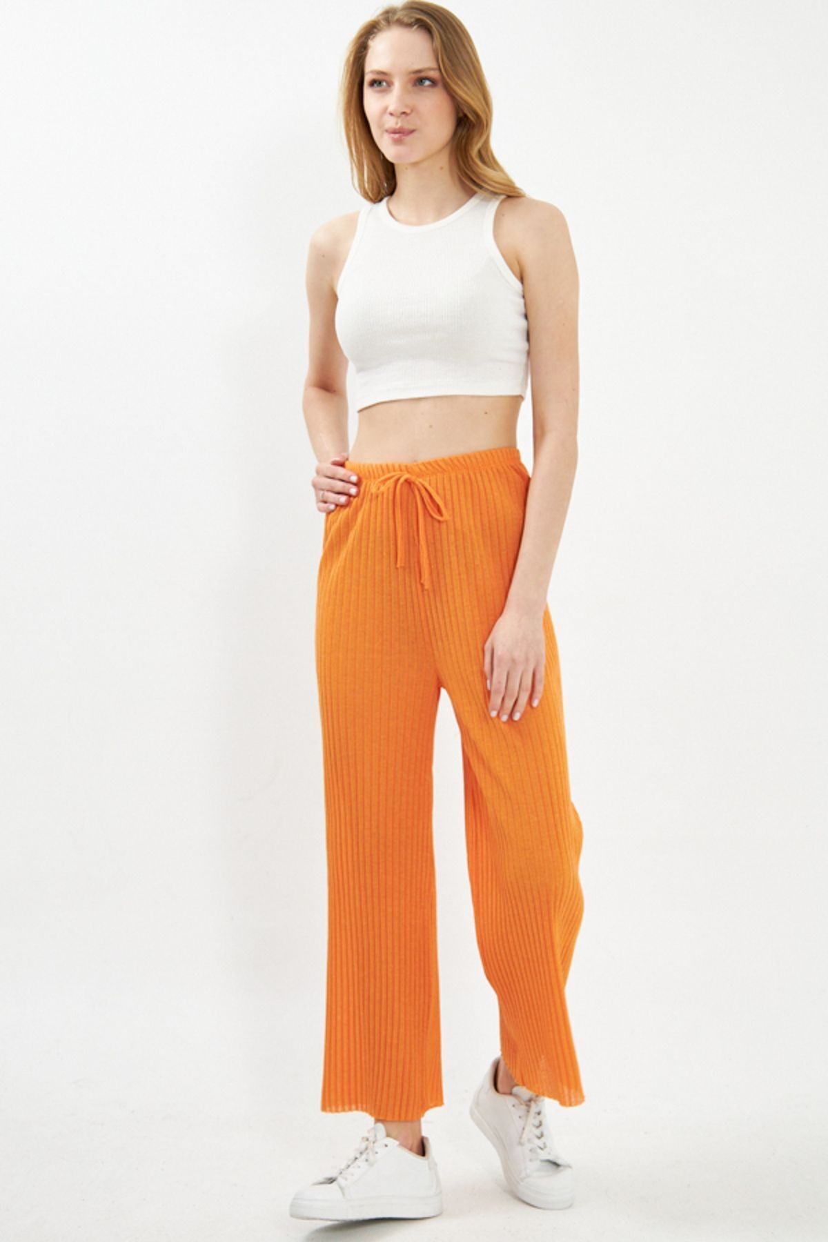Kadın Turuncu Beli Lastikli Fitilli Triko Pantolon ARM-22K105002