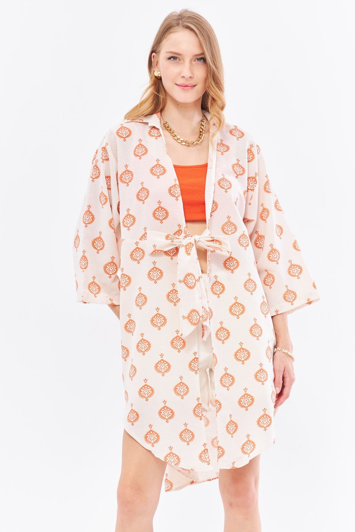 Kadın Turuncu Keten Görünümlü Desenli Önden Bağlamalı Midi Boy Kimono Gömlek ARM-24Y001096