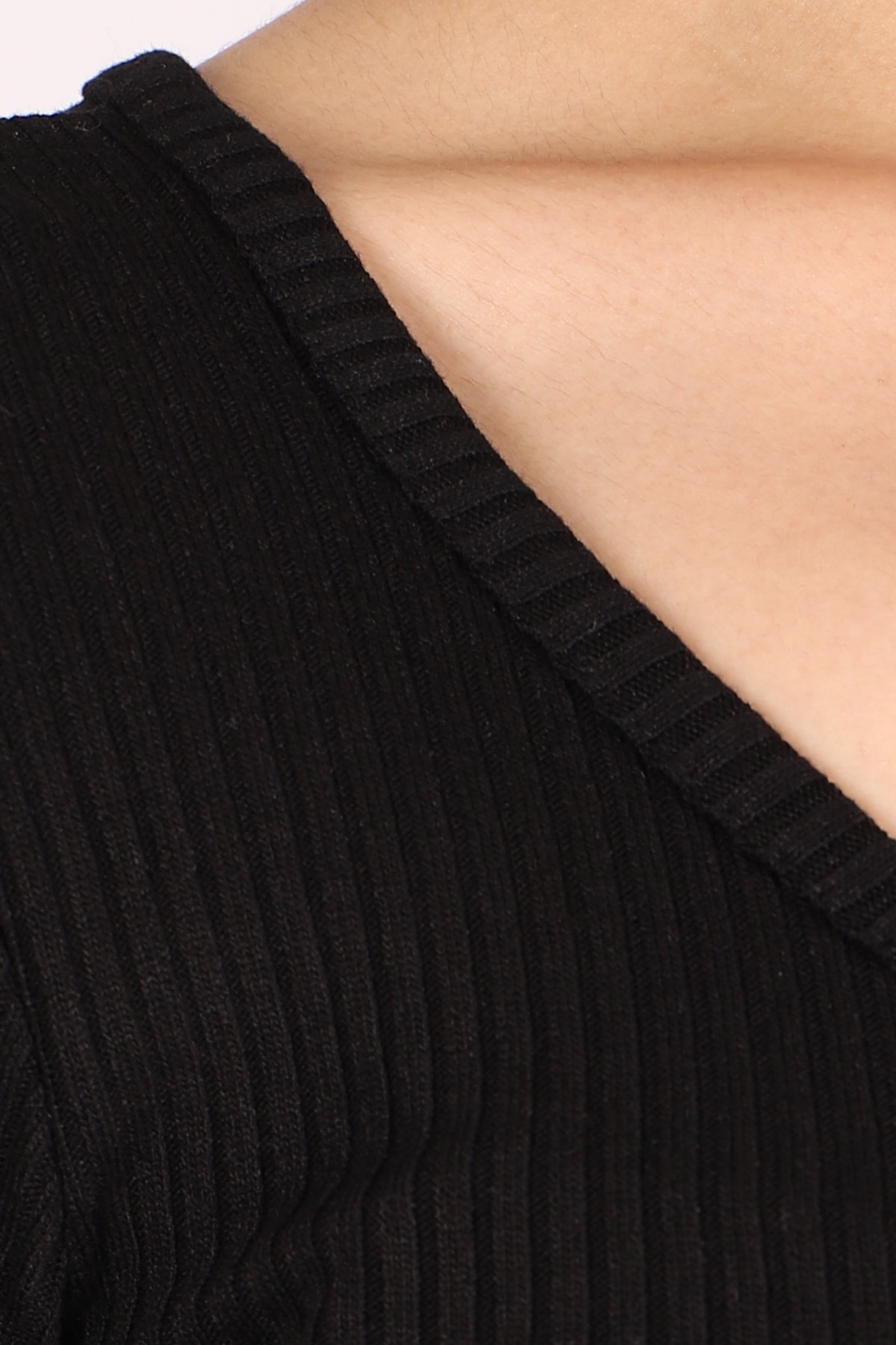 Kadın Siyah Fermuar Detaylı Triko Crop Bluz ARM-26K042006