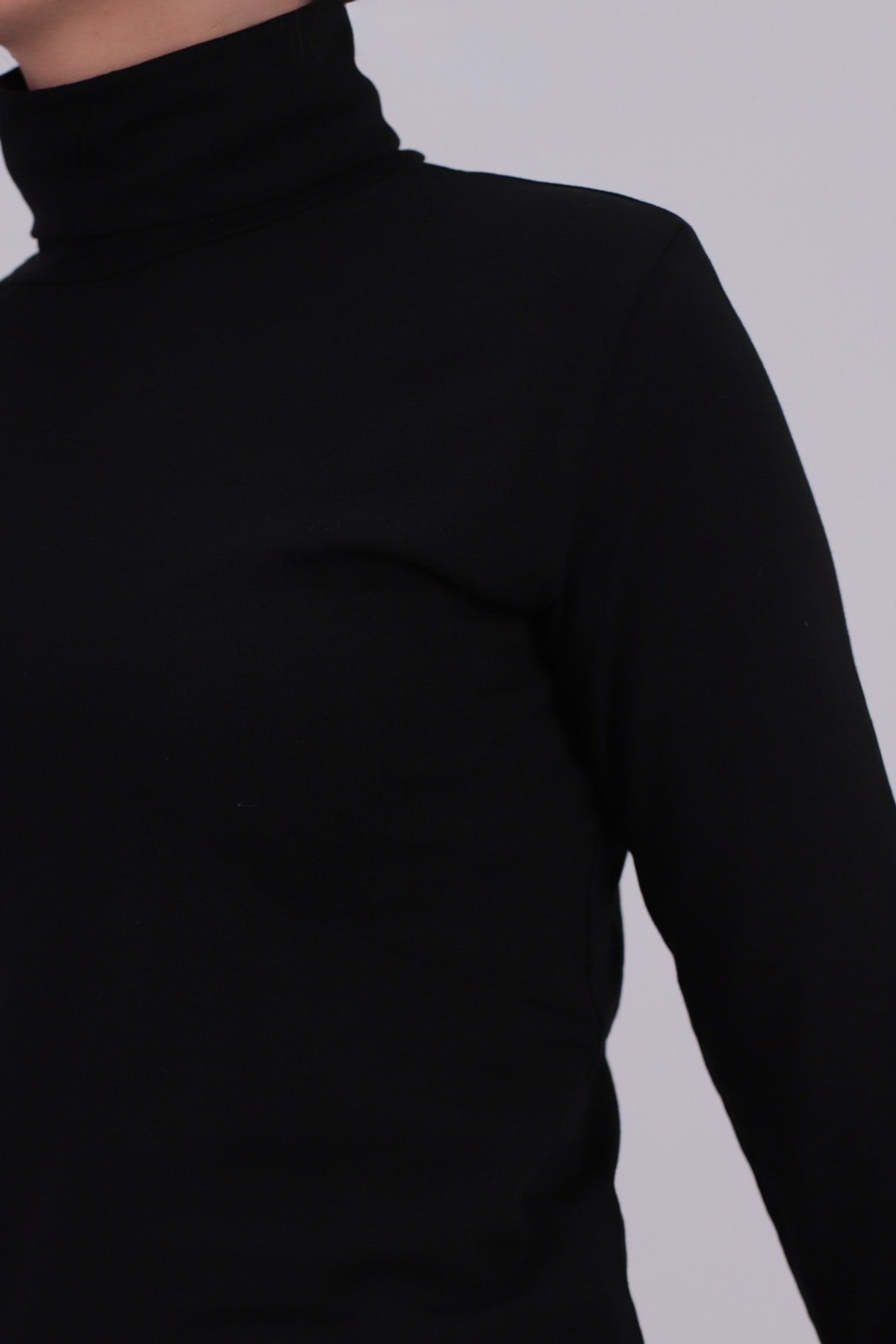Kadın Siyah Balıkçı Yaka Uzun Kol Body ARM-26K135006
