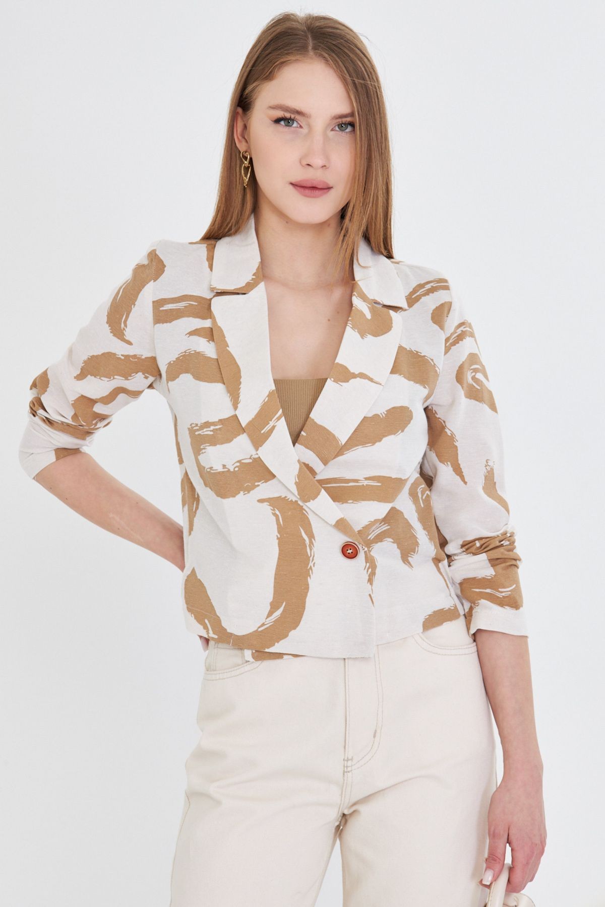 Kadın Vizon Kruvaze Yaka Desenli Crop Ceket ARM-24Y001058