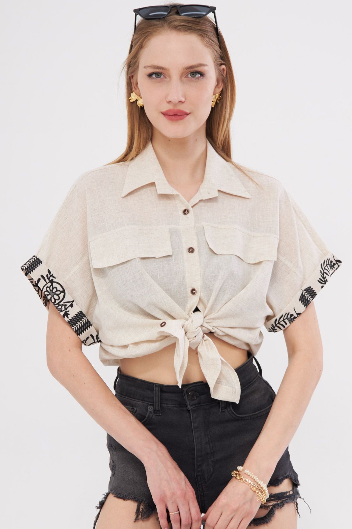 Kadın Bej Oversize Duble Kol Detaylı Gömlek ARM-24Y001075