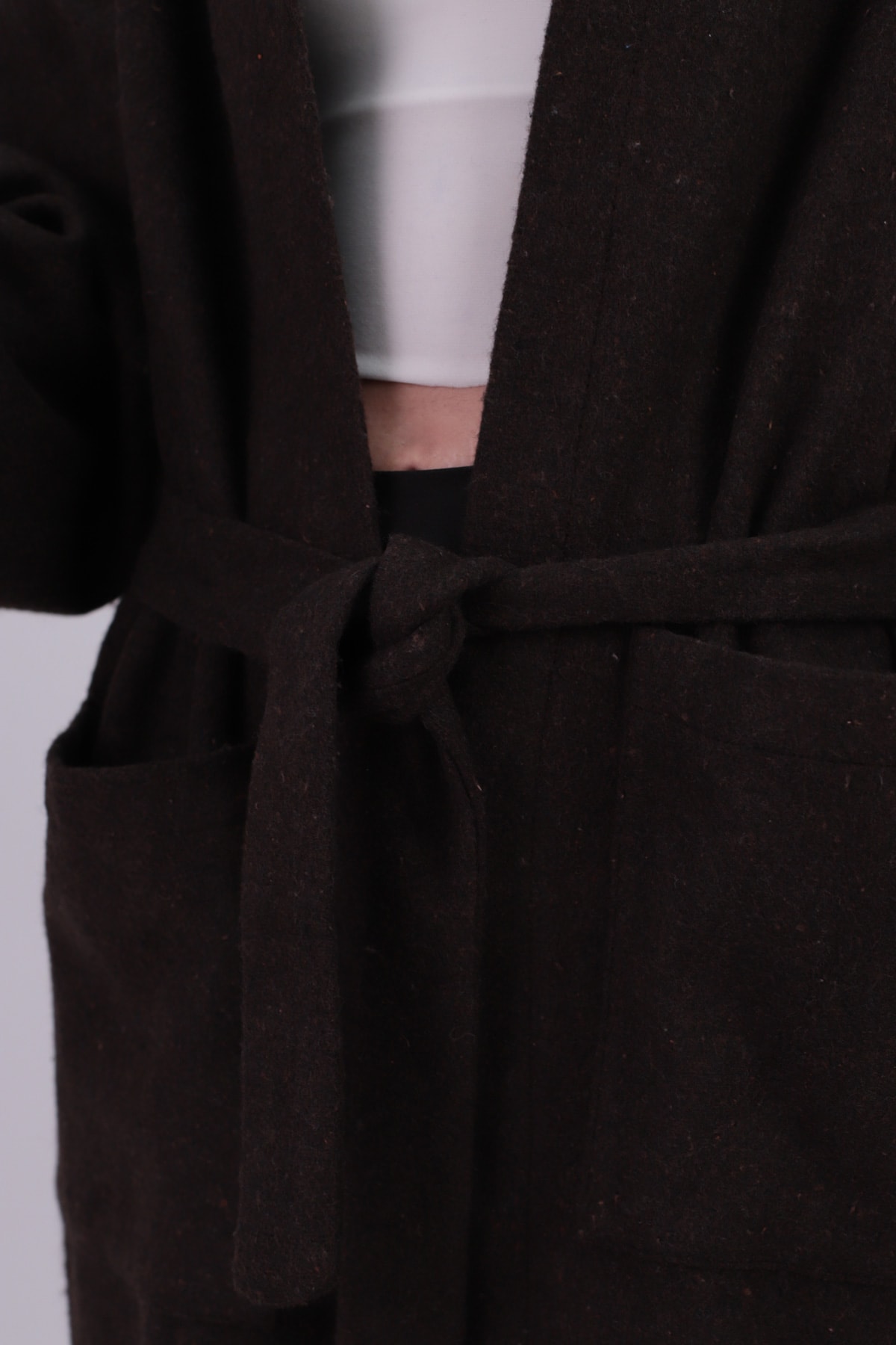 Kadın Kahve Beli Kuşaklı Cepli Kapüşonlu Oversize Kaşe Kaban ARM-26K001025
